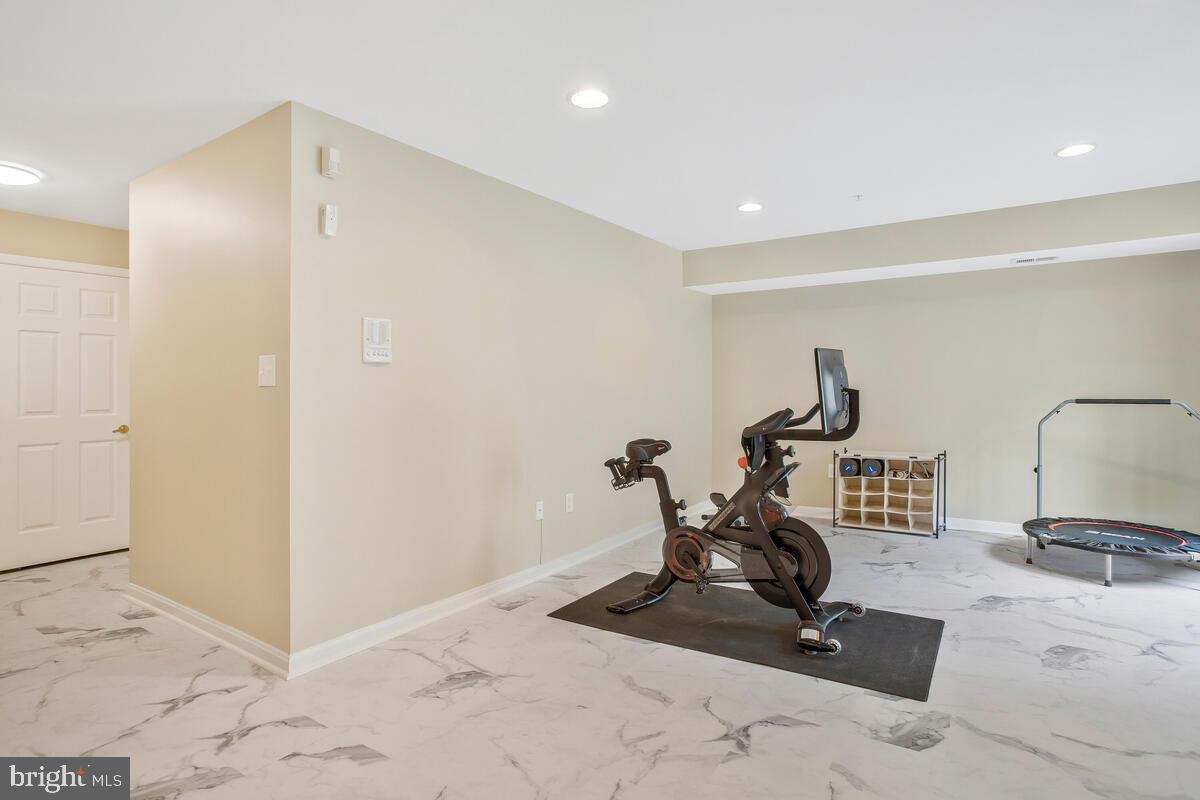 WOODMORE SOUTH - Residential