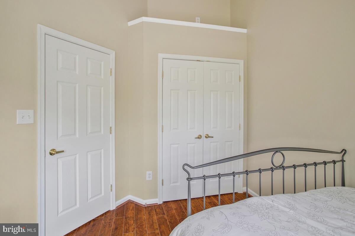 WOODMORE SOUTH - Residential