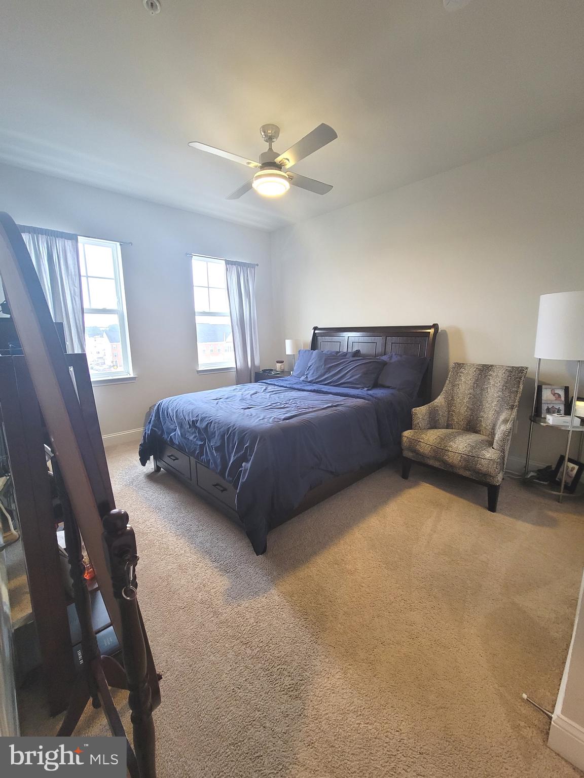 OXFORD SQUARE - Residential Lease