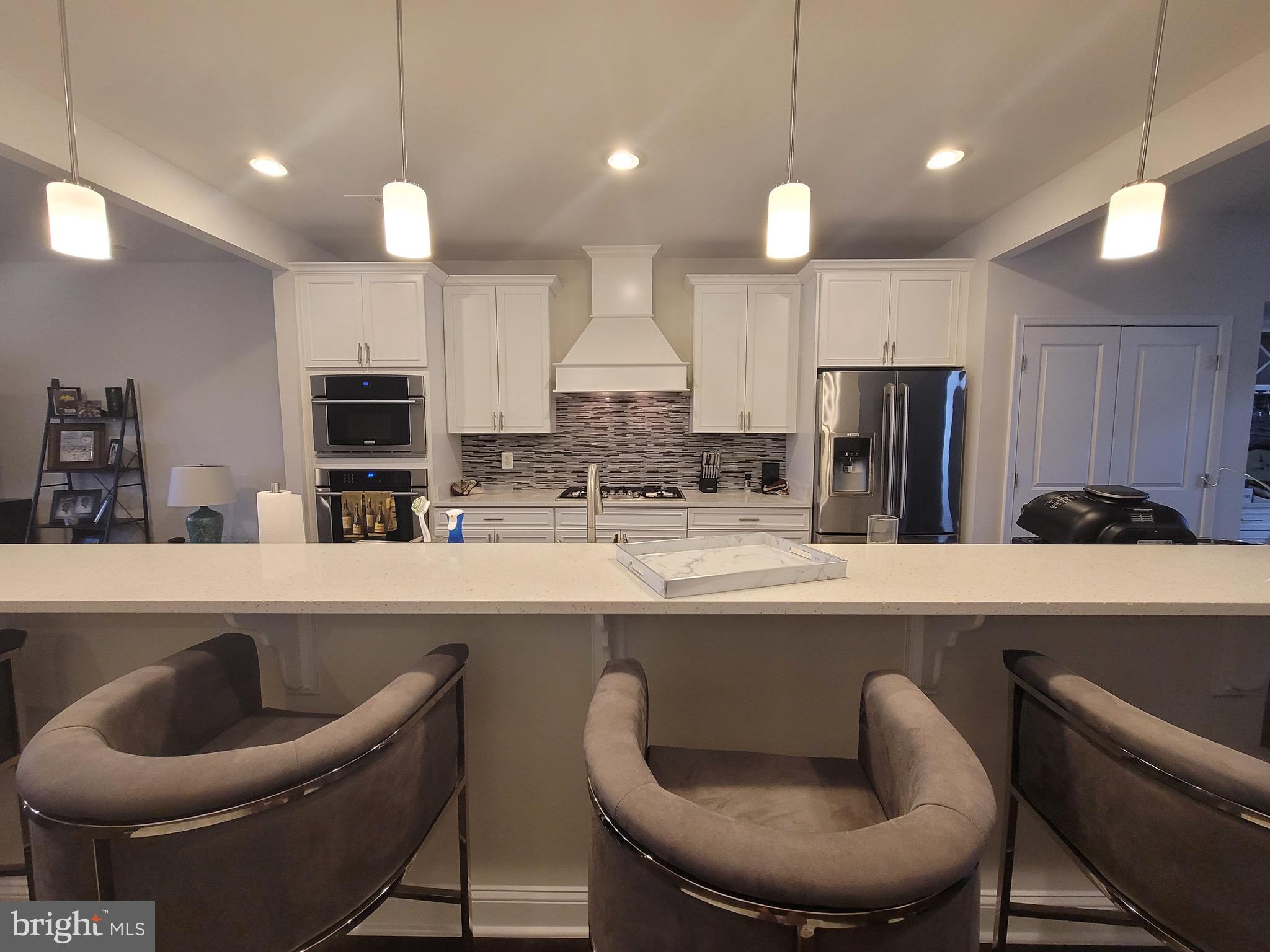 OXFORD SQUARE - Residential Lease