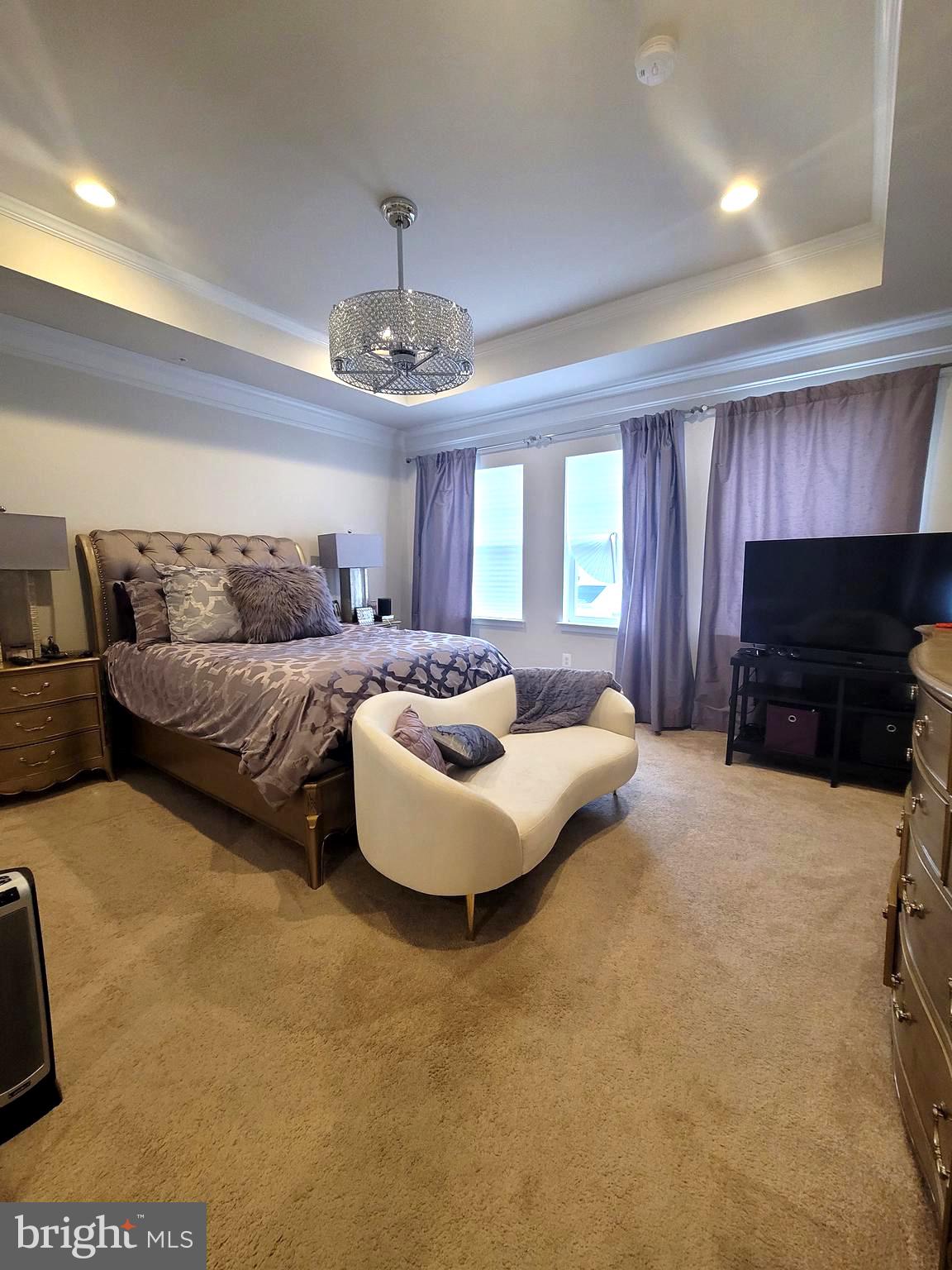 OXFORD SQUARE - Residential Lease