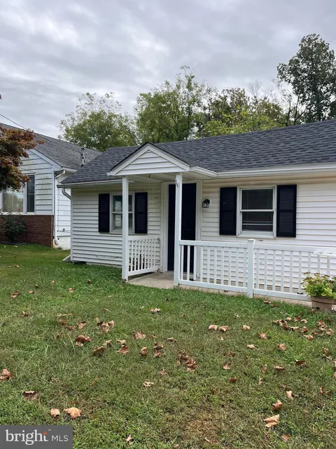 218 Elizabeth Street Unit 1, Bordentown, NJ MLS: NJBL2097426