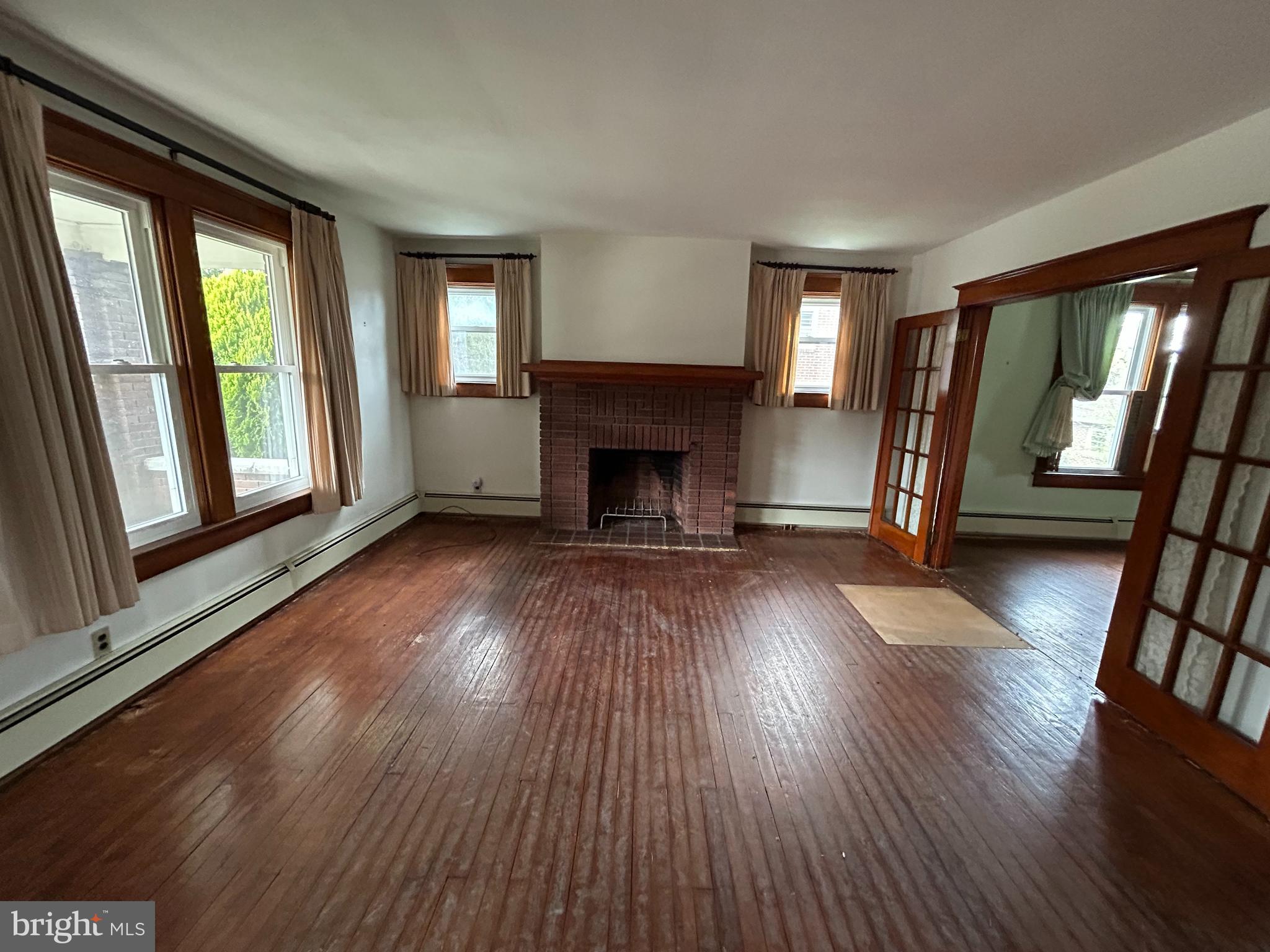 ELMWOOD - Residential