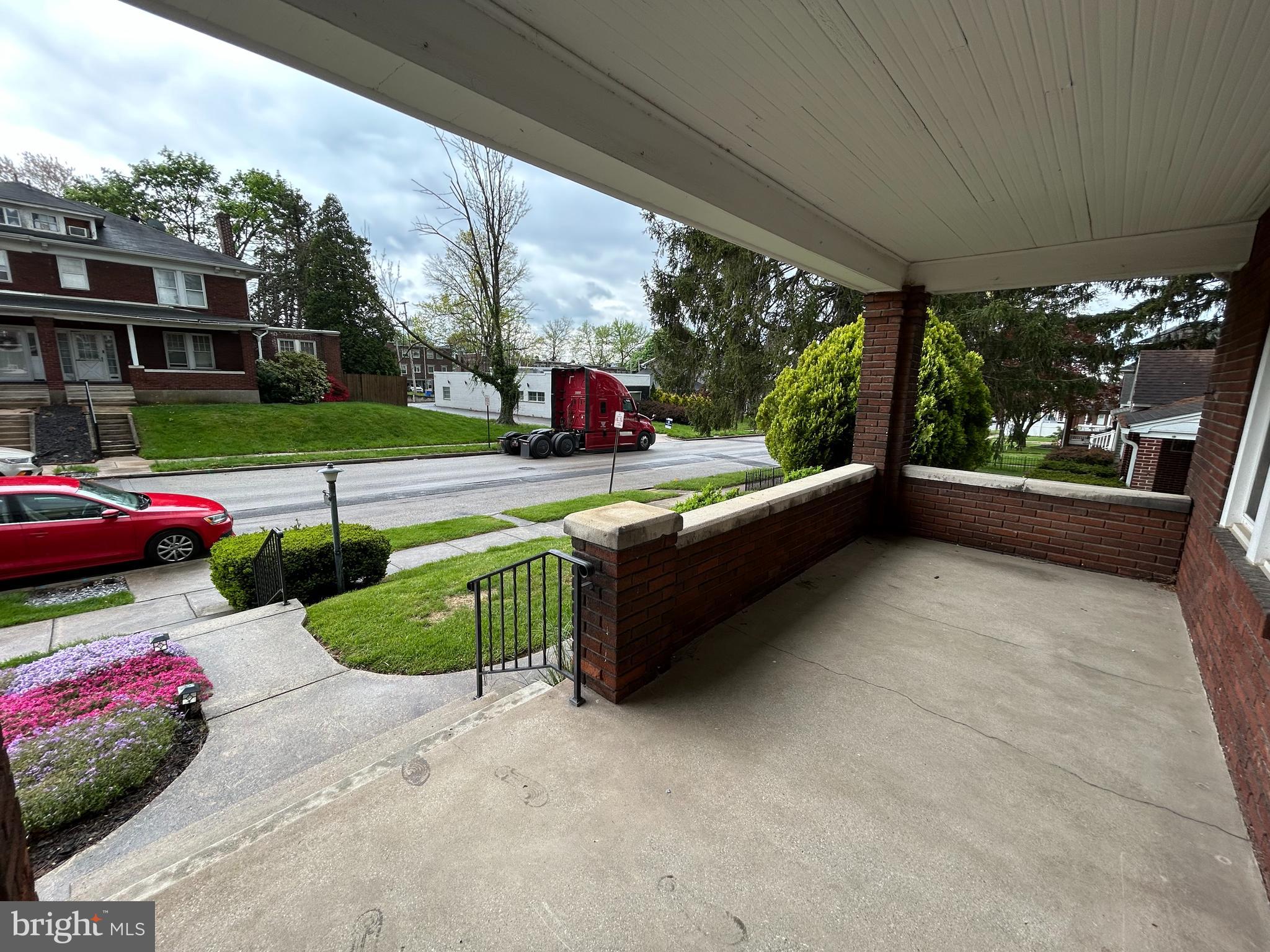 ELMWOOD - Residential