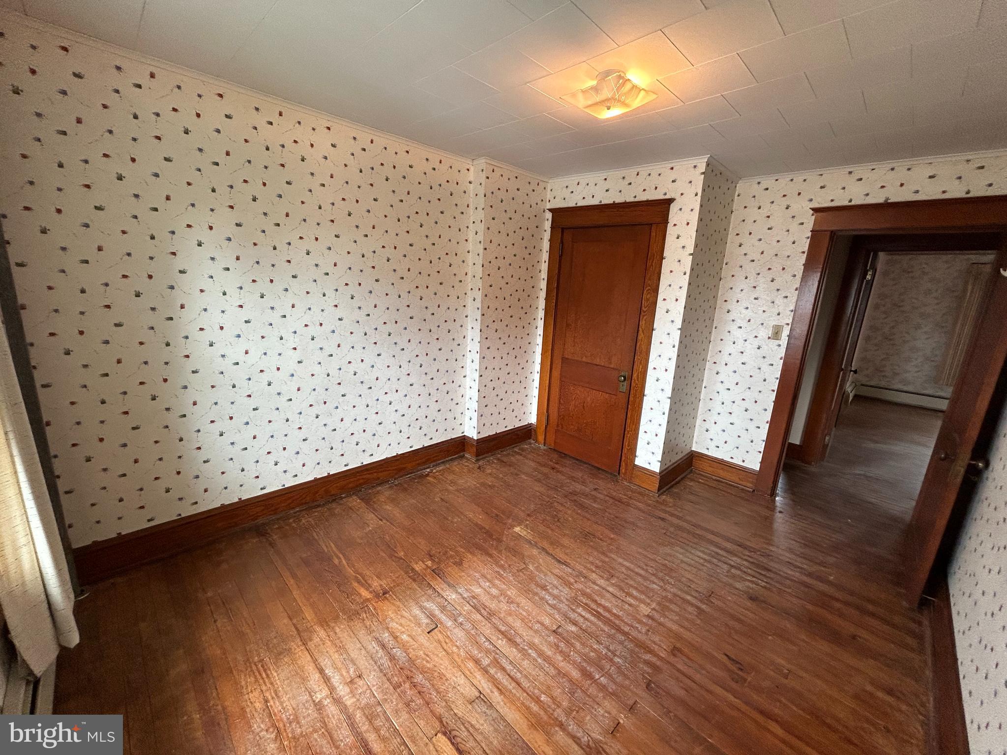 ELMWOOD - Residential