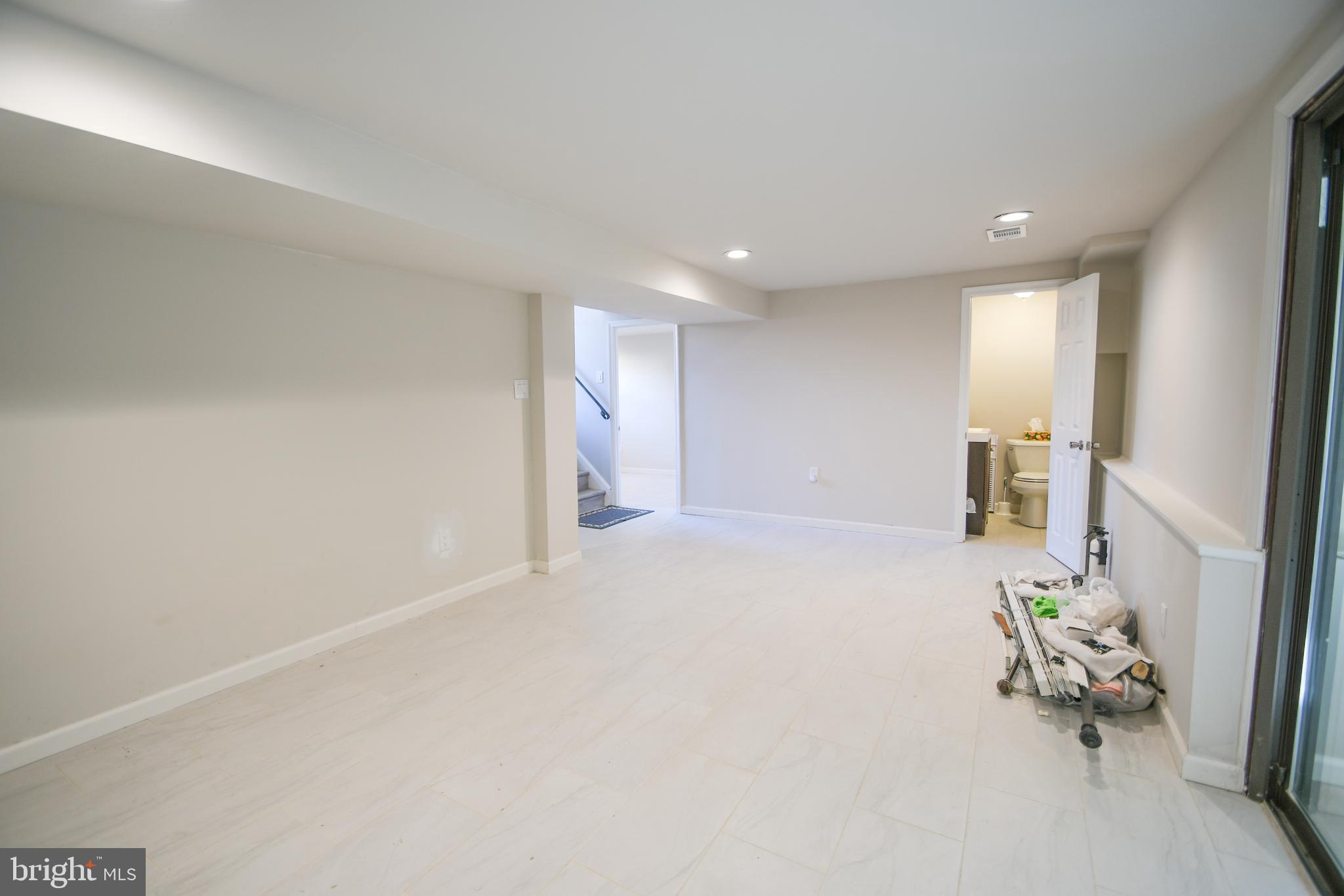 LOWER MAKEFIELD - Residential Lease