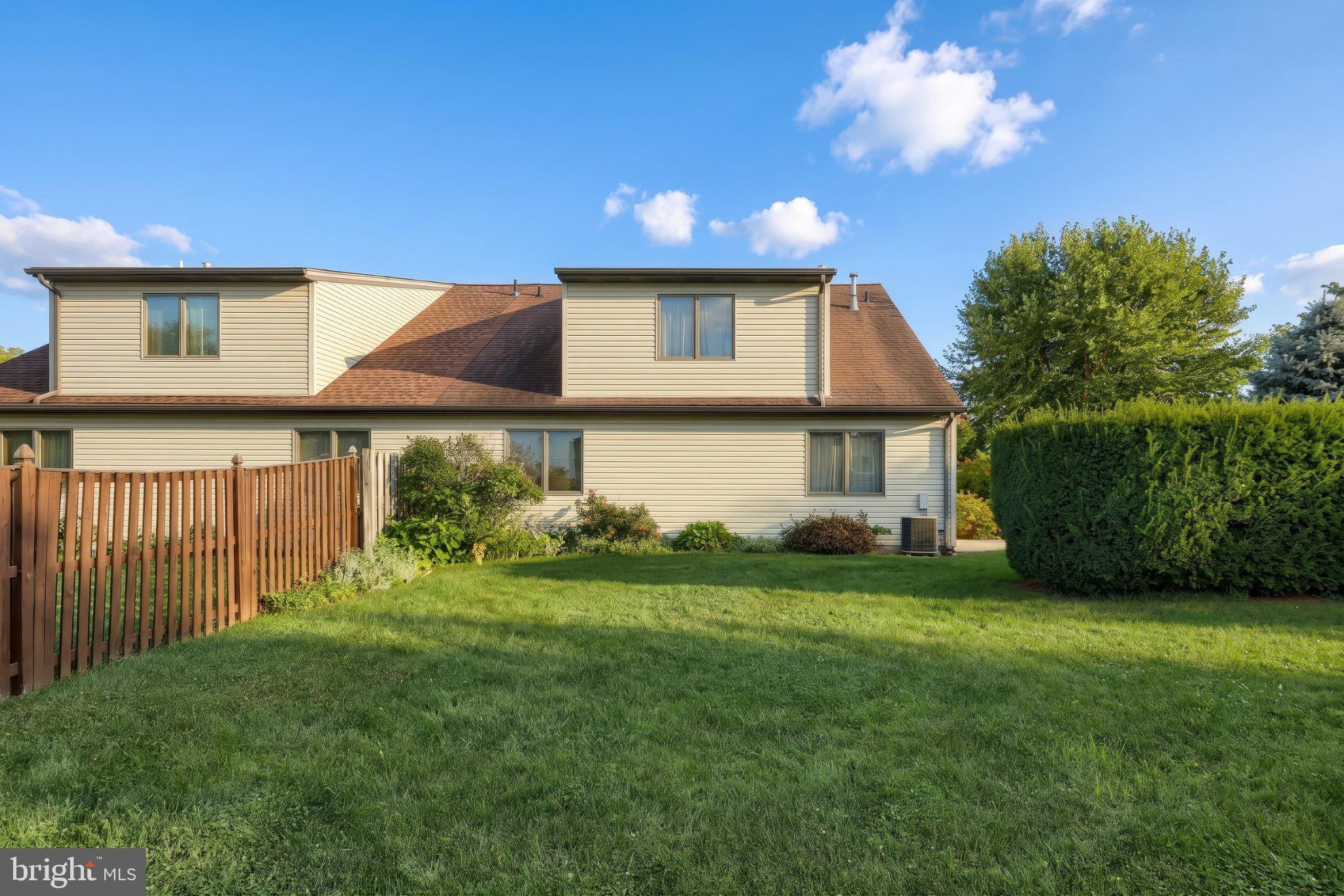 1118 ROOSEVELT COURT