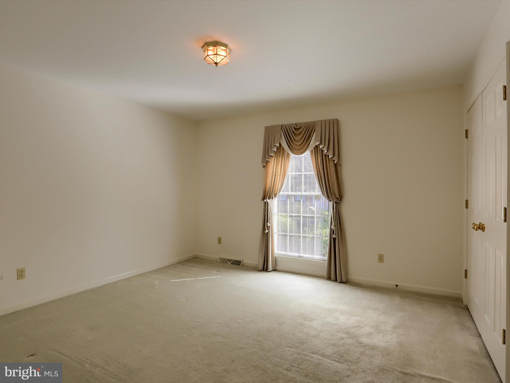 PENN OAKS - Residential