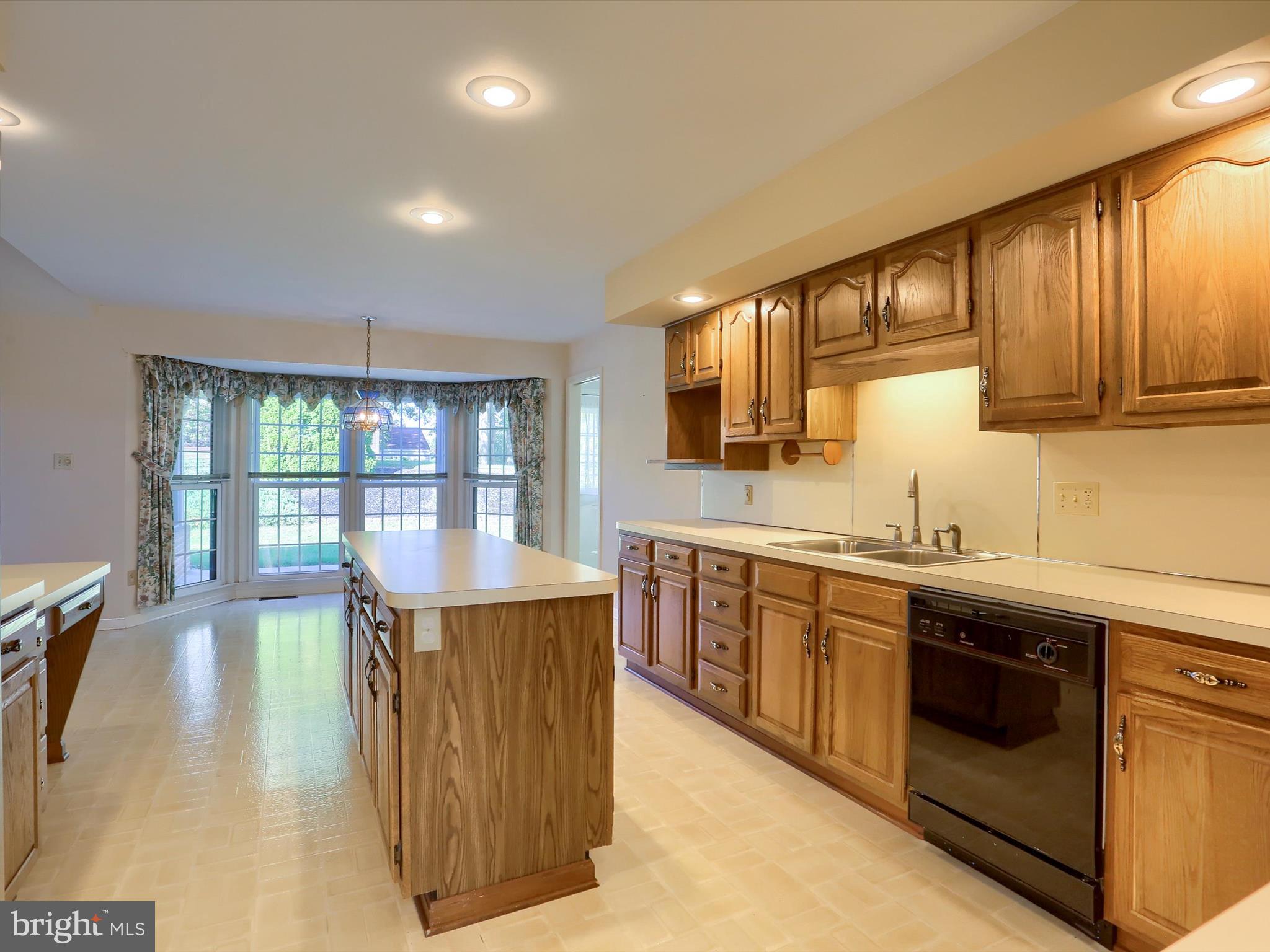 PENN OAKS - Residential