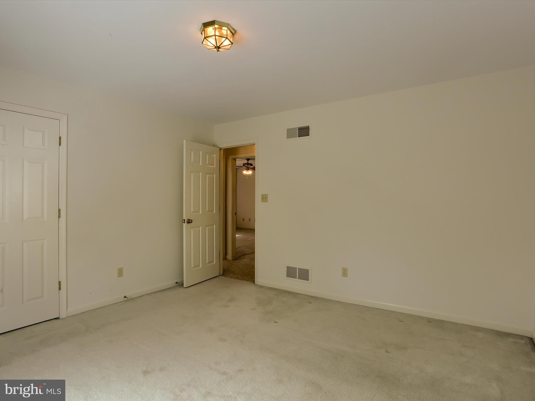 PENN OAKS - Residential