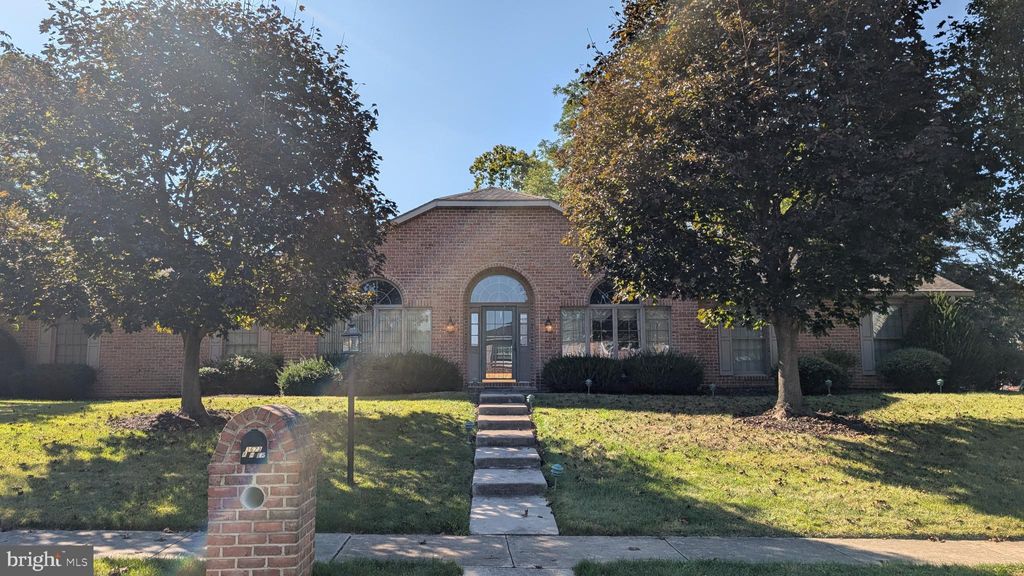 Photo of 3673 Regency Lane, YORK, PA 17402 (MLS # PAYK2090844)