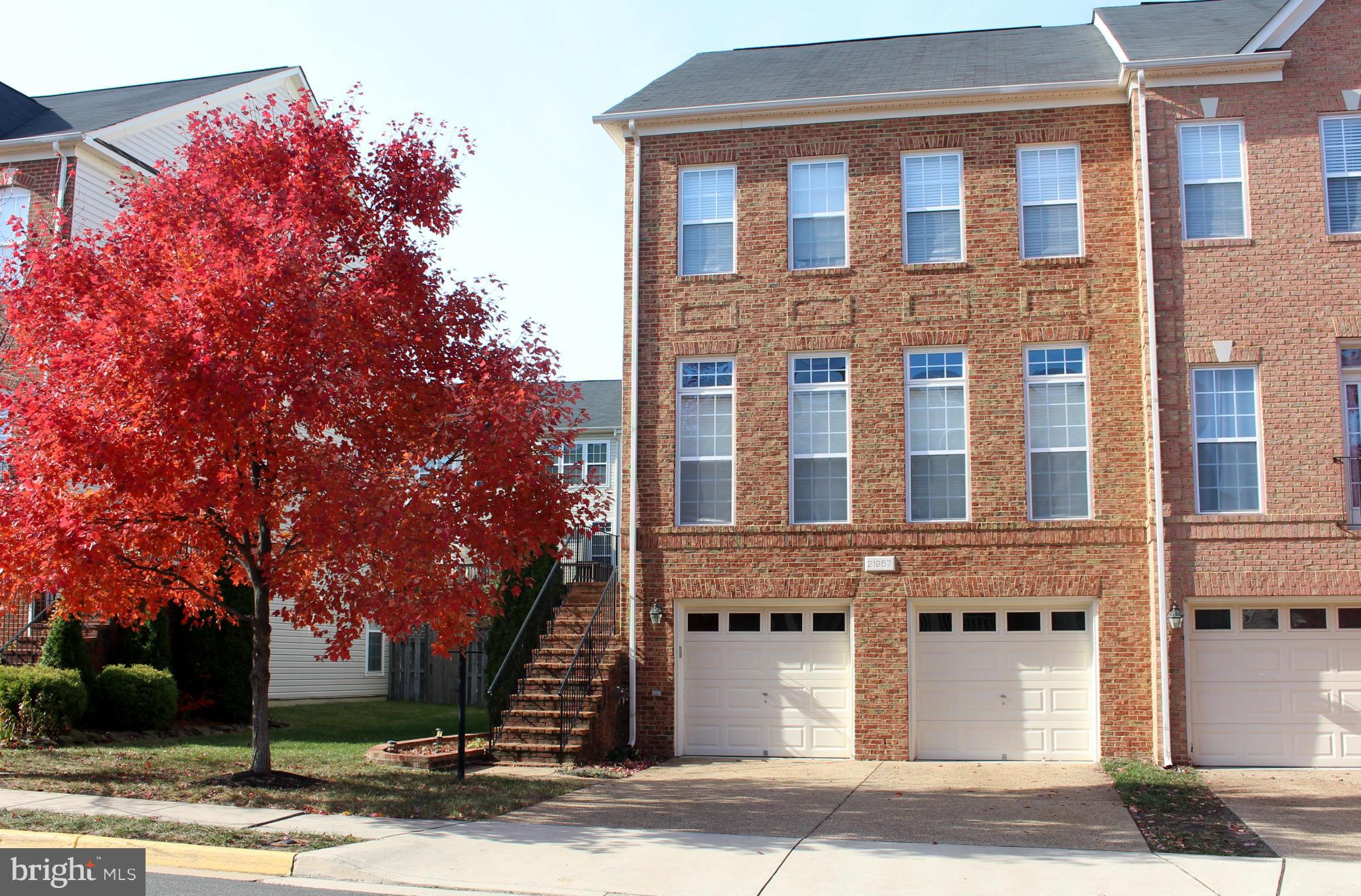 BROADLANDS SOUTH - Residential