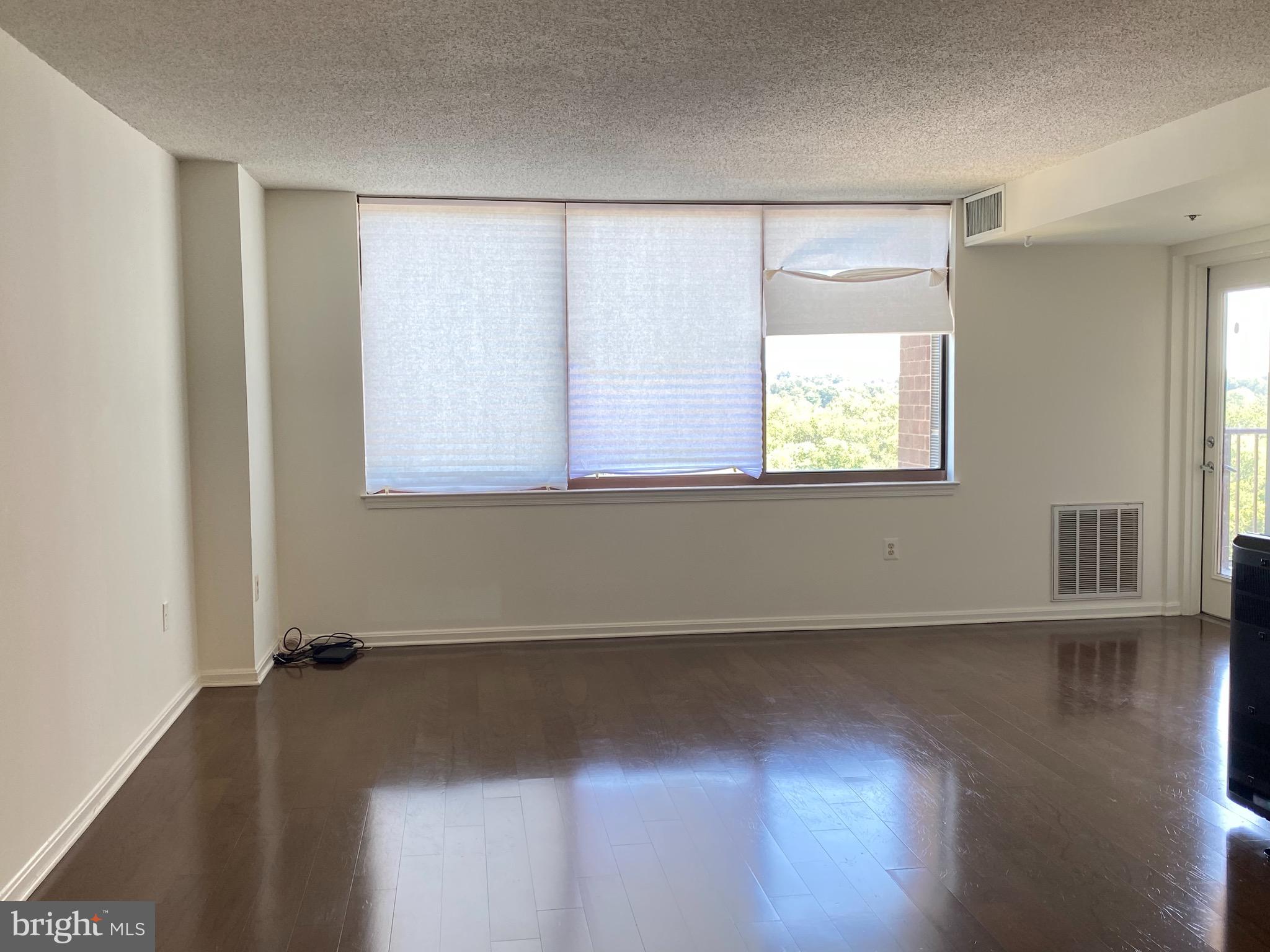 GROSVENOR PARK - Residential Lease