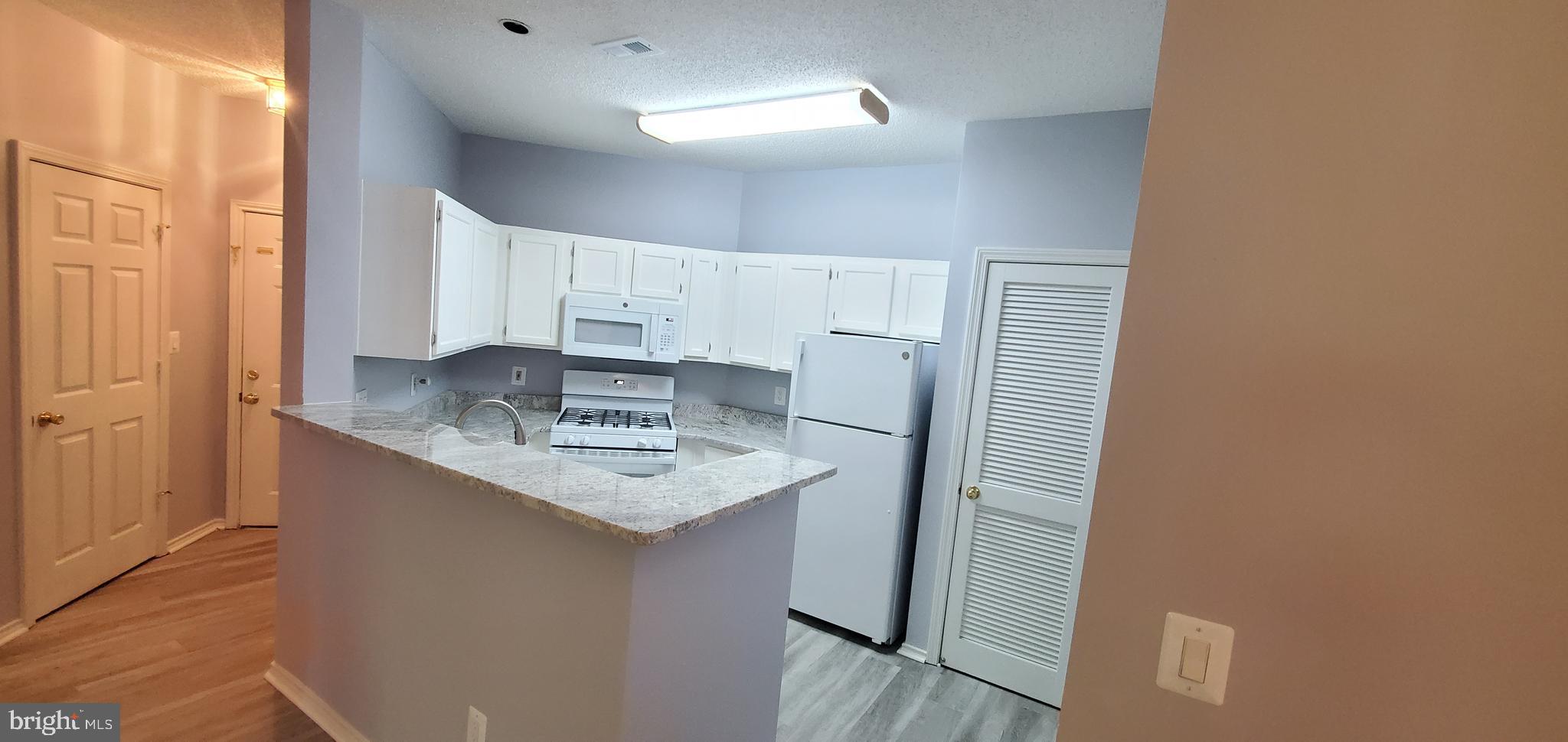 STONECROFT CONDO - Residential