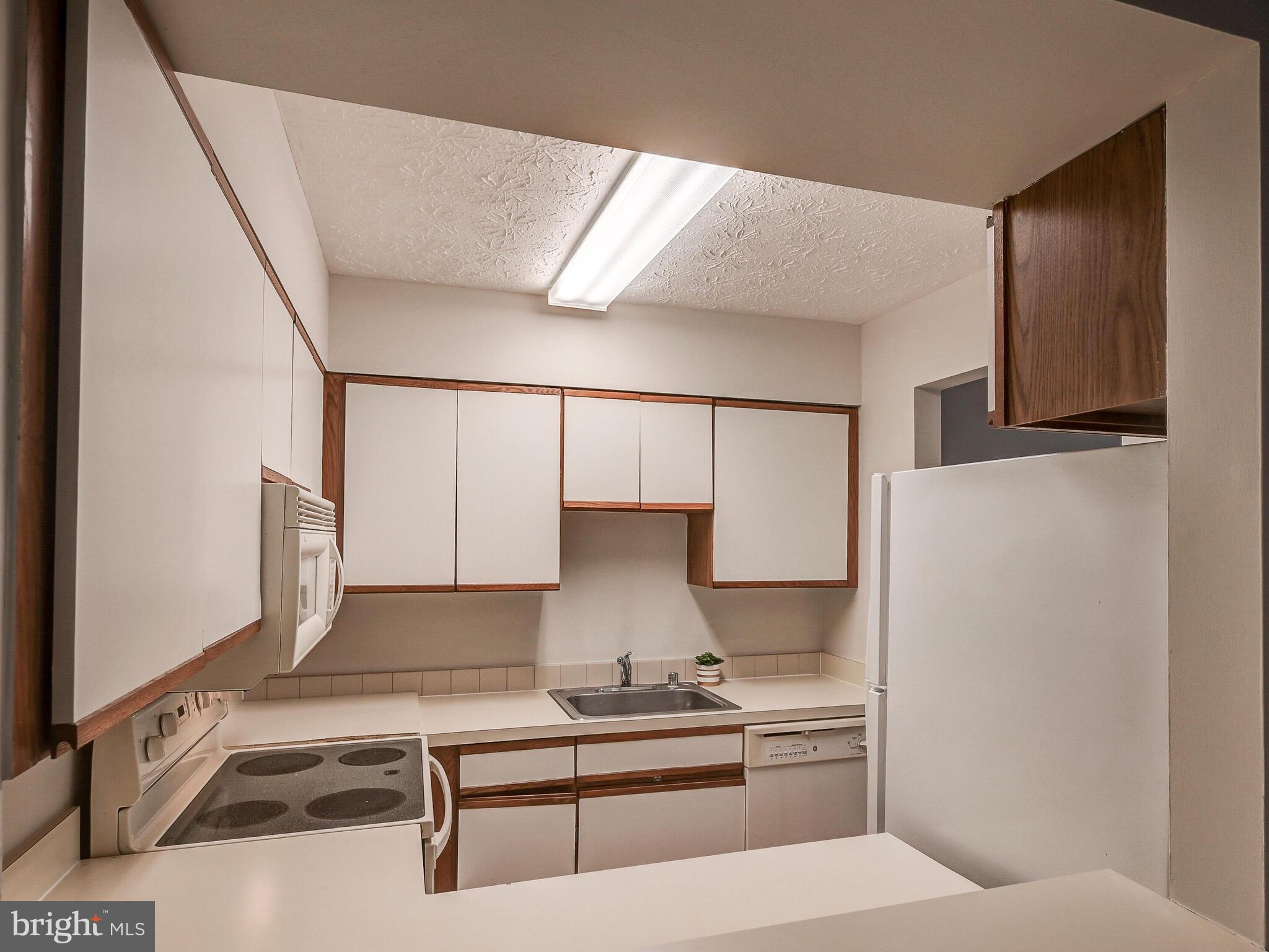 VILLAGE OF KINGS CONTRIVANCE - Residential