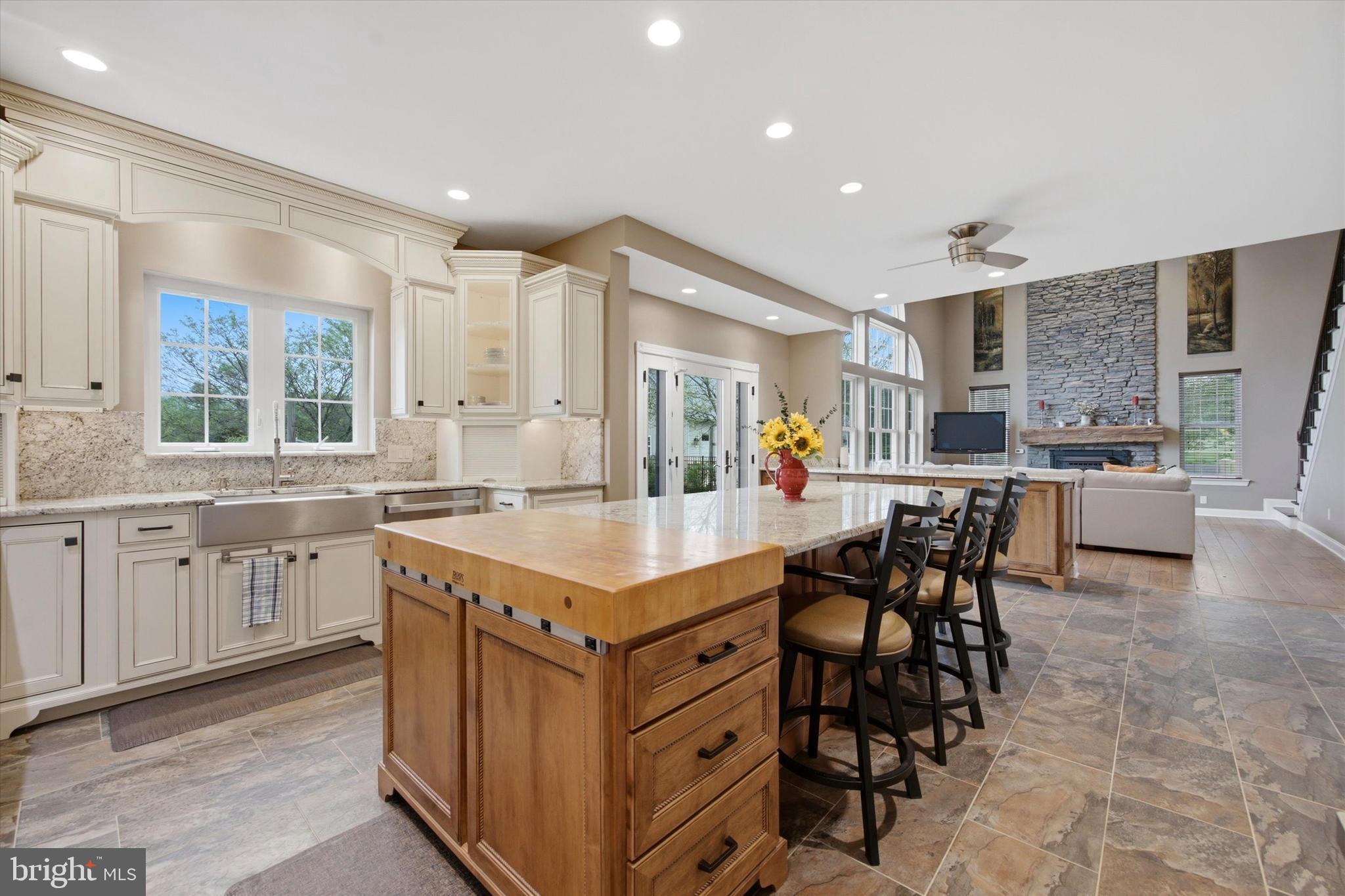 843 WYNNEFIELD DRIVE