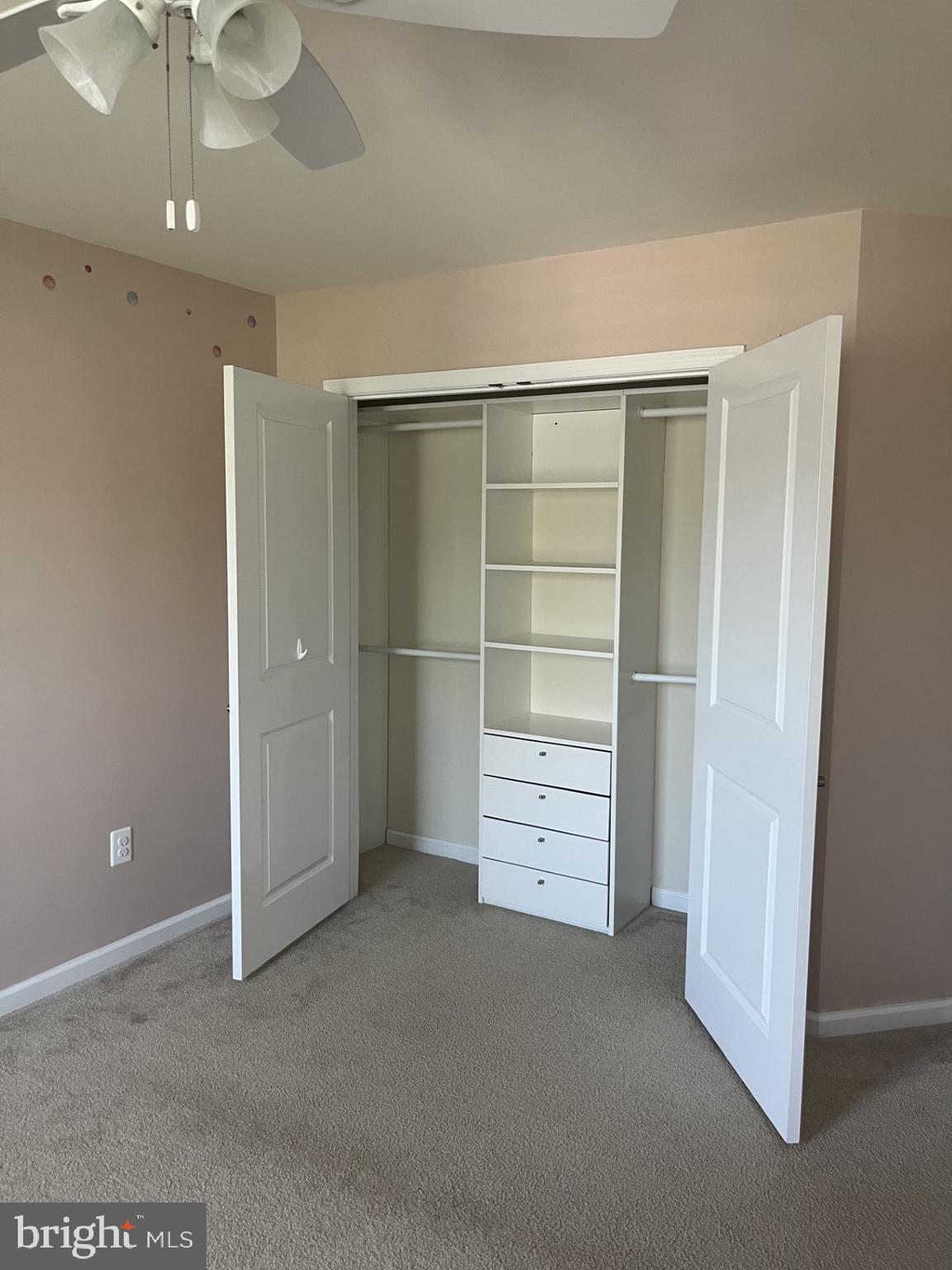 WALNUT CREEK AT MONT - Residential