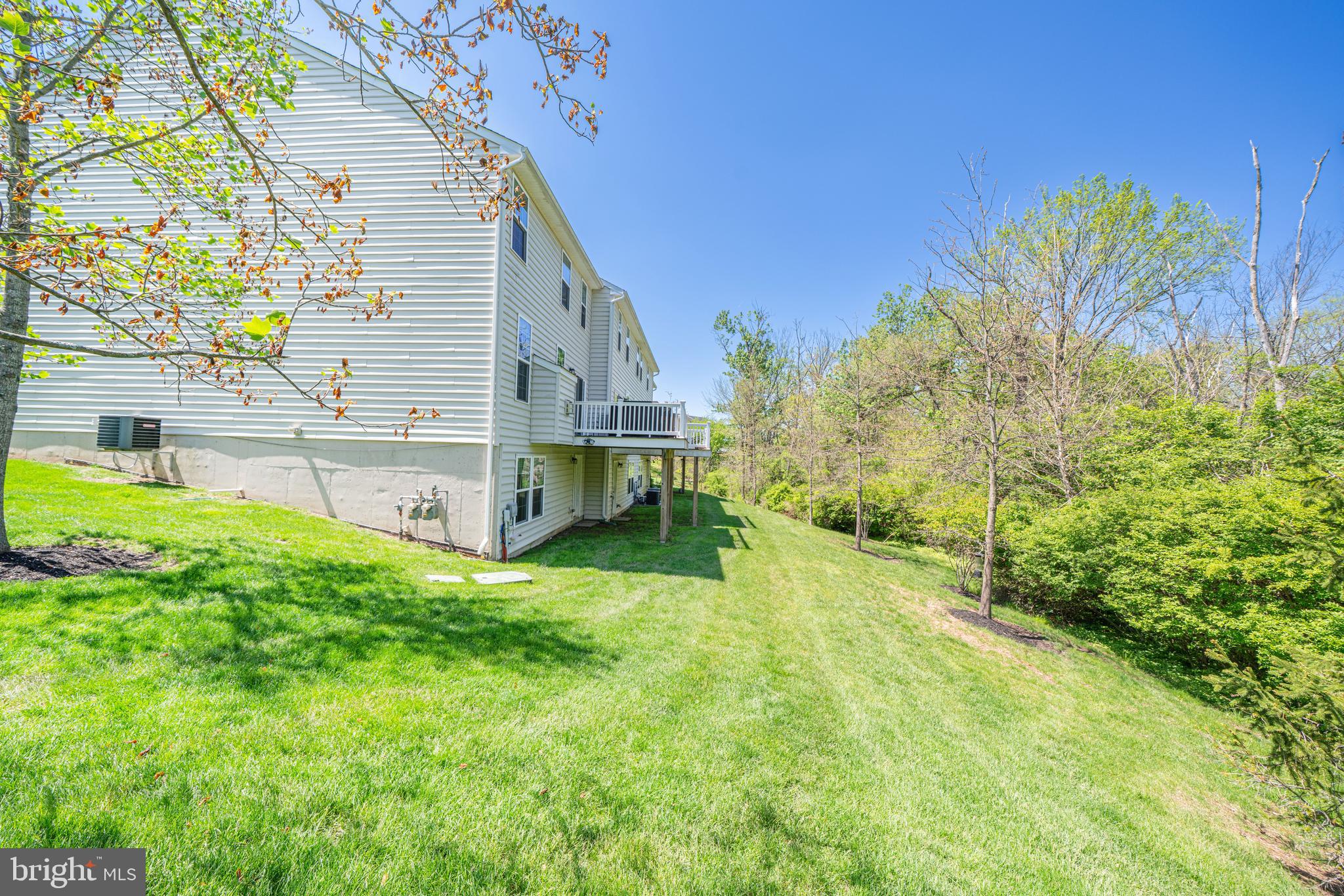 WALNUT CREEK AT MONT - Residential