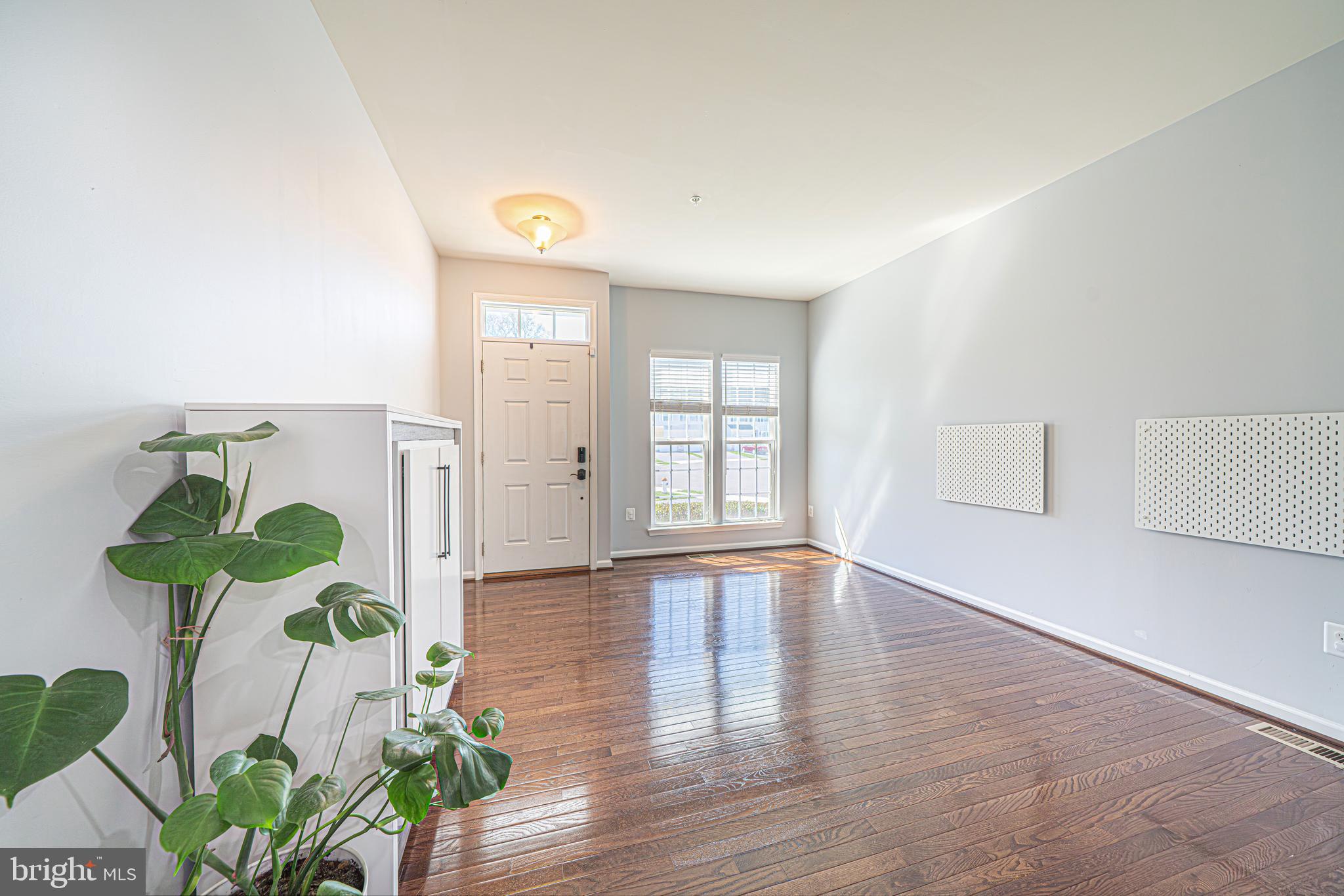 143 BRIARWOOD LANE