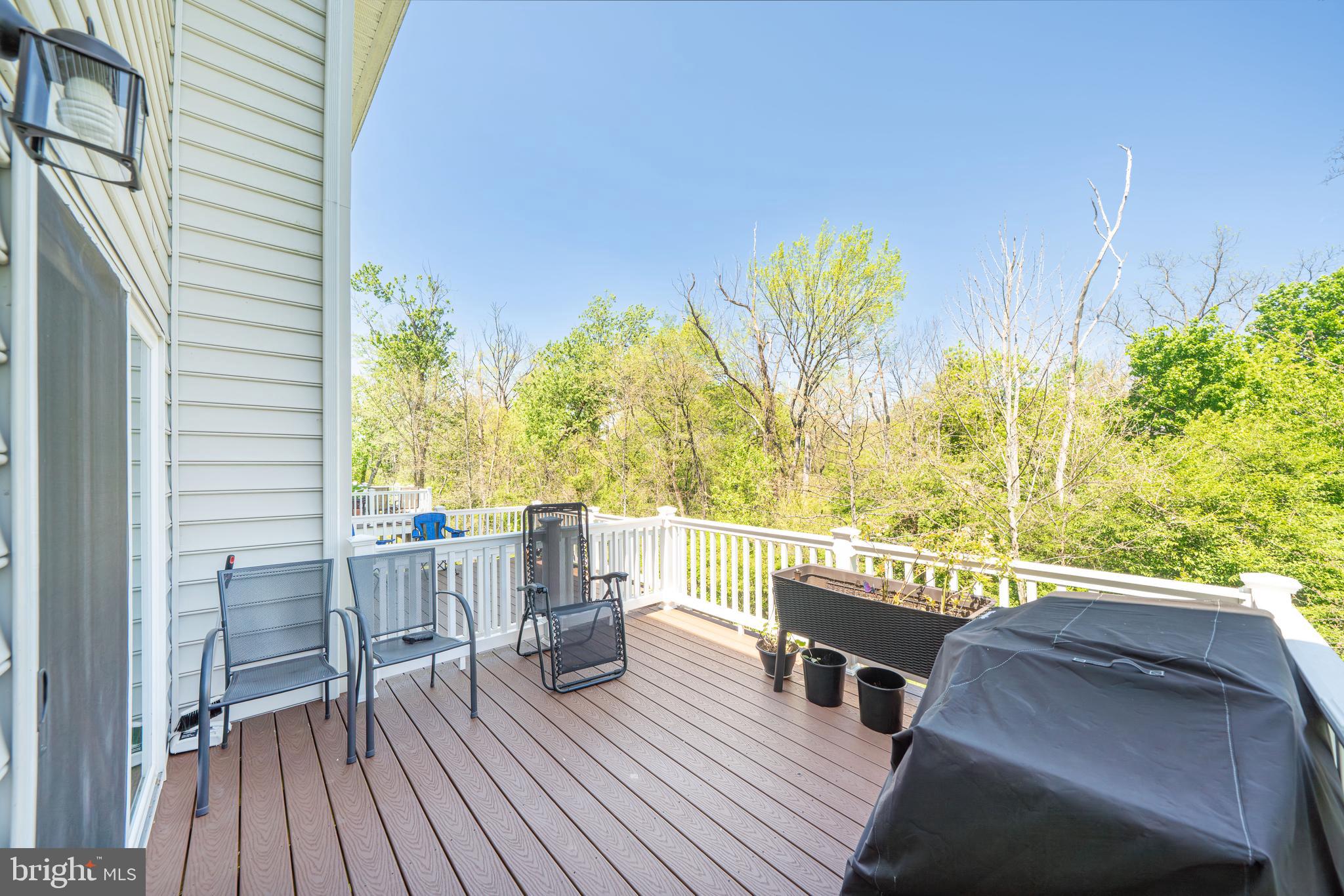 WALNUT CREEK AT MONT - Residential