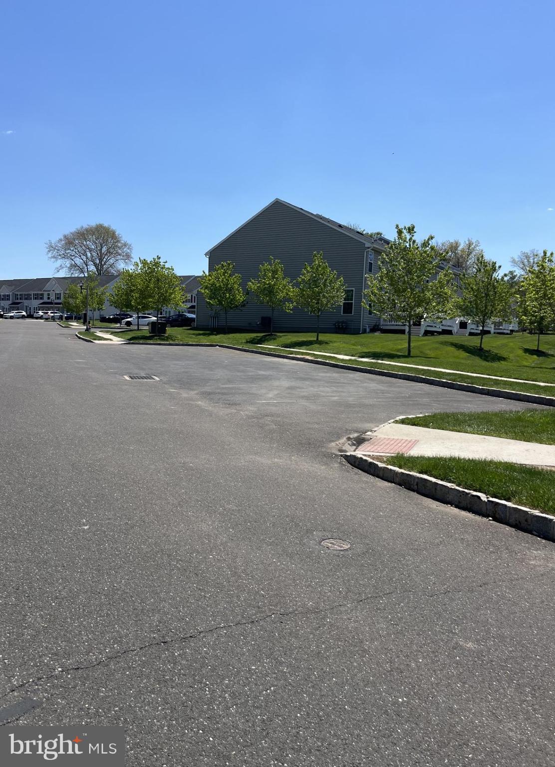 WALNUT CREEK AT MONT - Residential