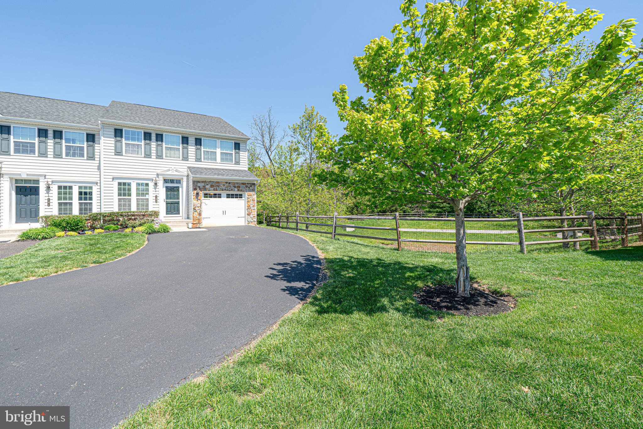 143 BRIARWOOD LANE