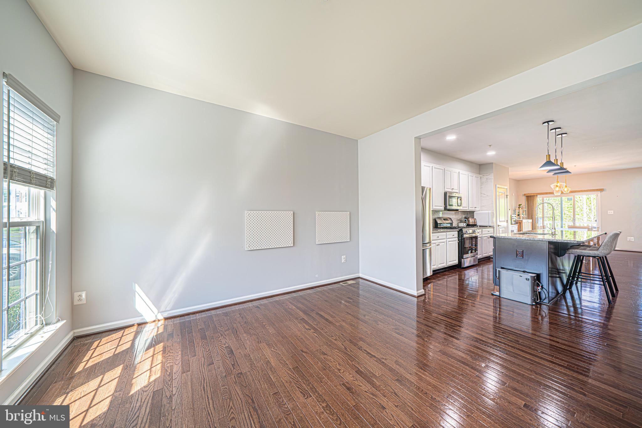 WALNUT CREEK AT MONT - Residential