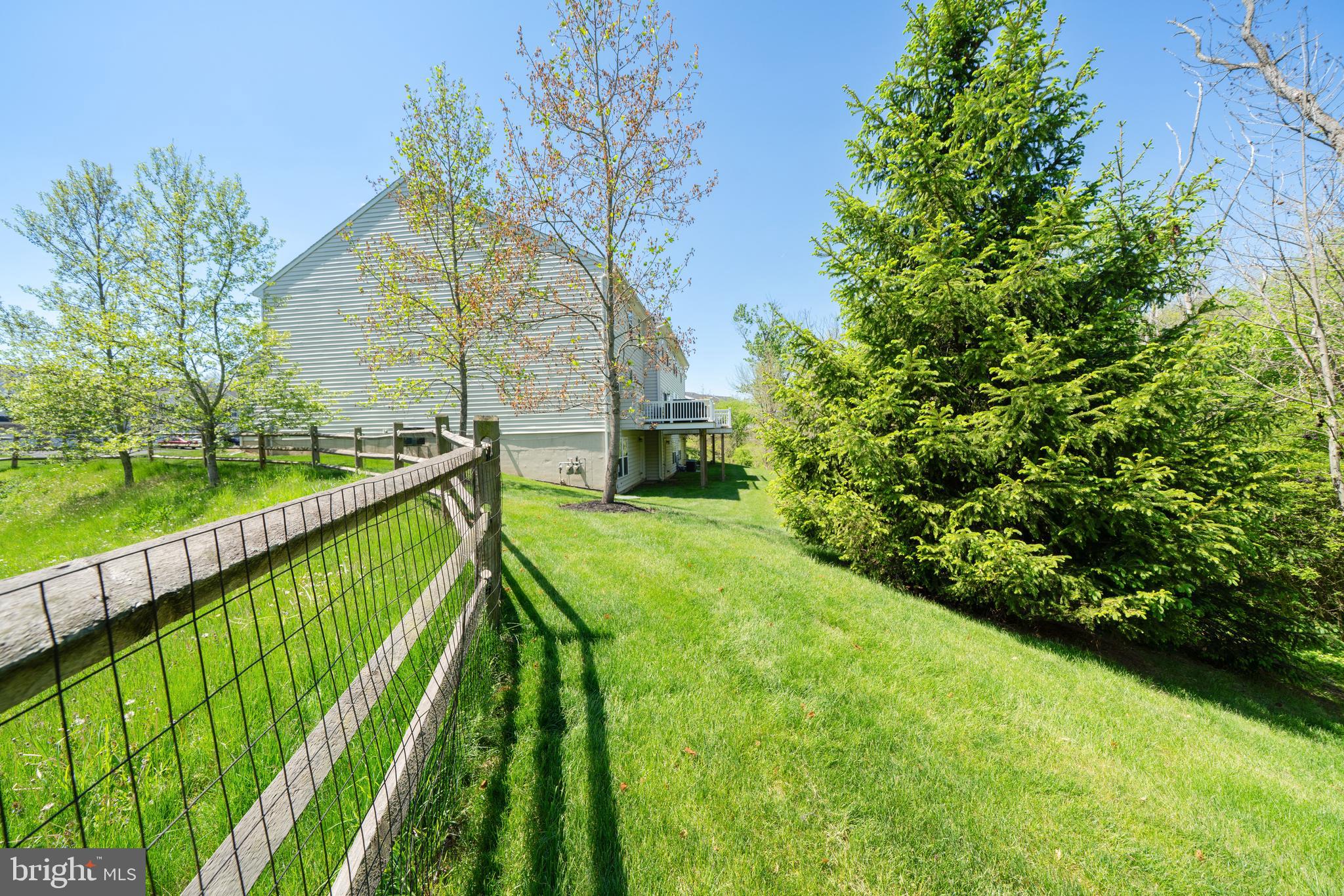 WALNUT CREEK AT MONT - Residential