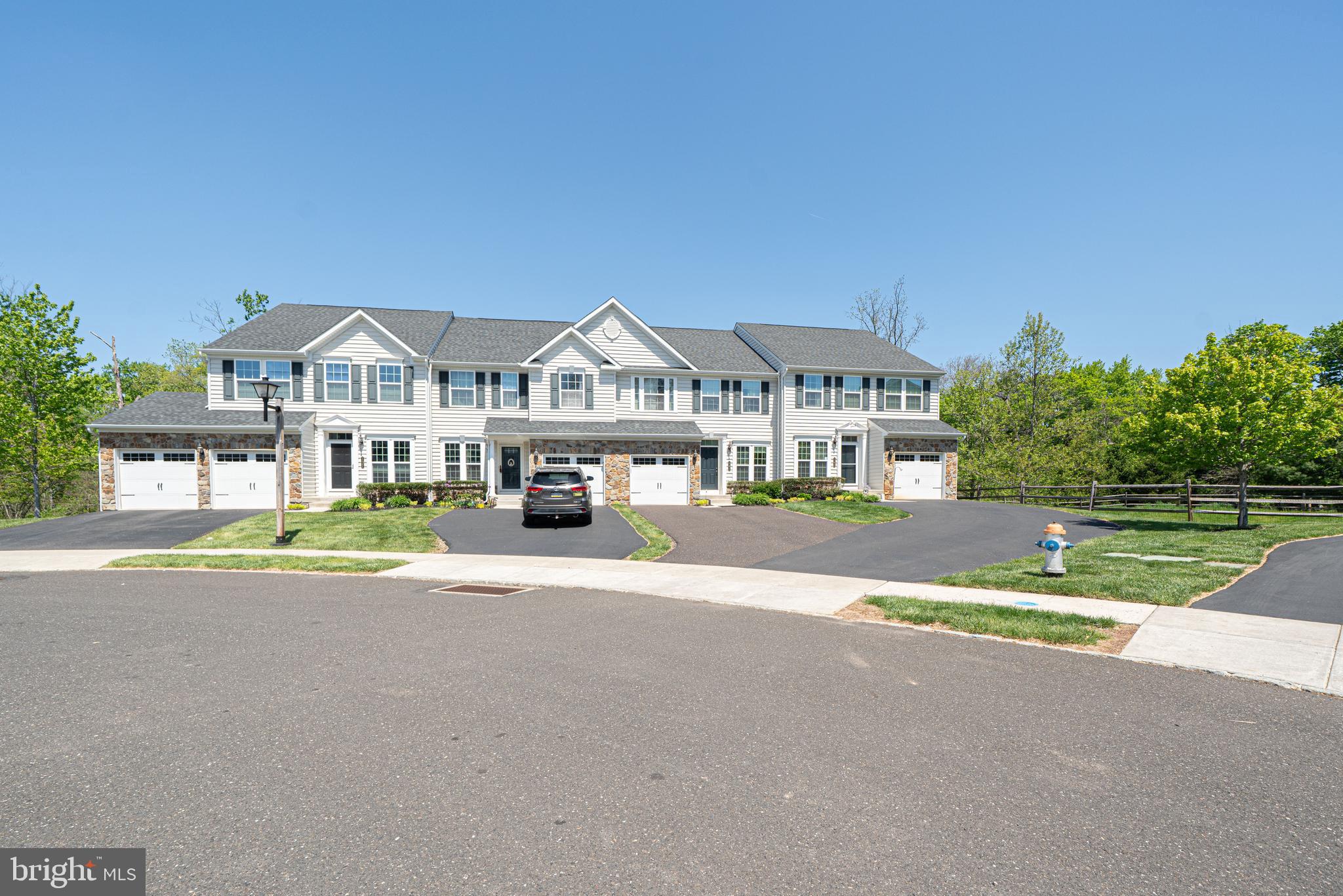 143 BRIARWOOD LANE
