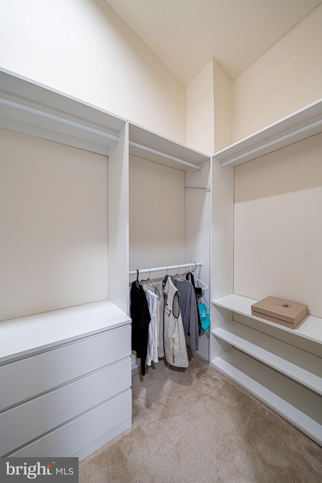WALNUT CREEK AT MONT - Residential