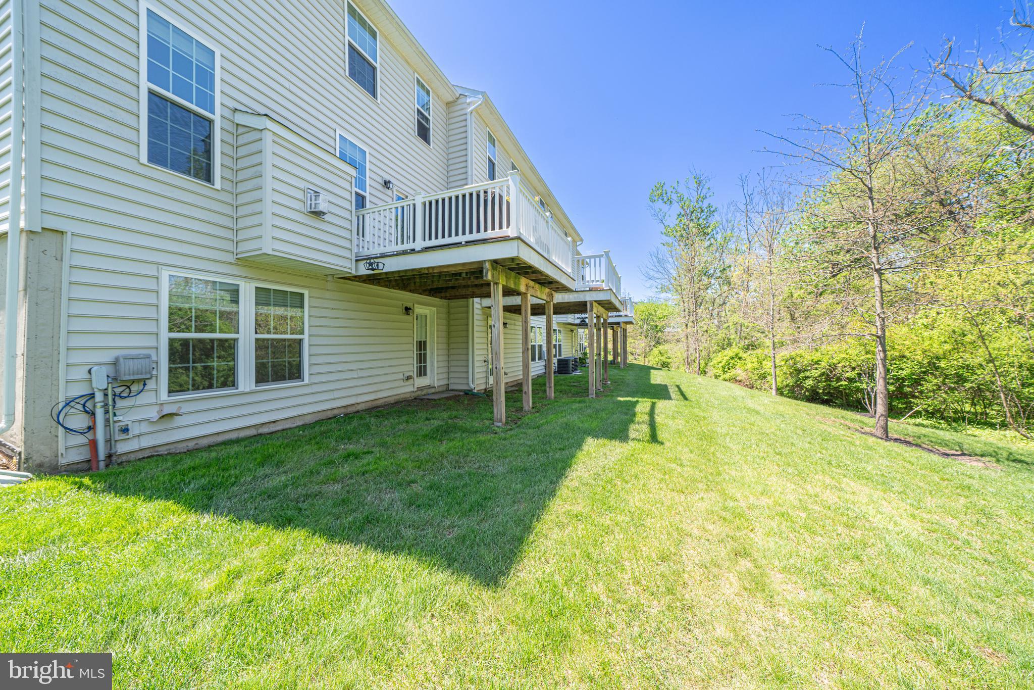WALNUT CREEK AT MONT - Residential
