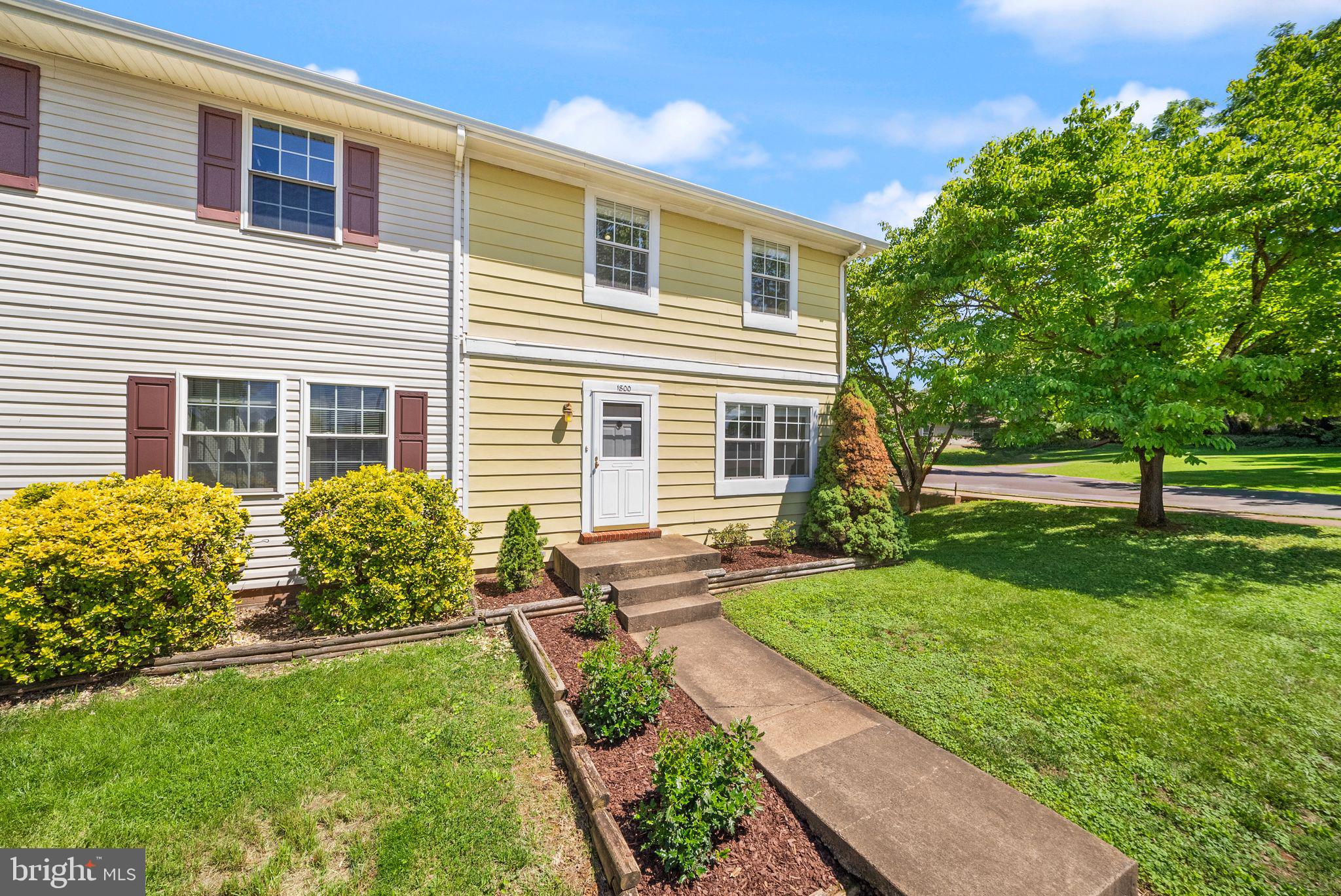 1800 SOHO CT
