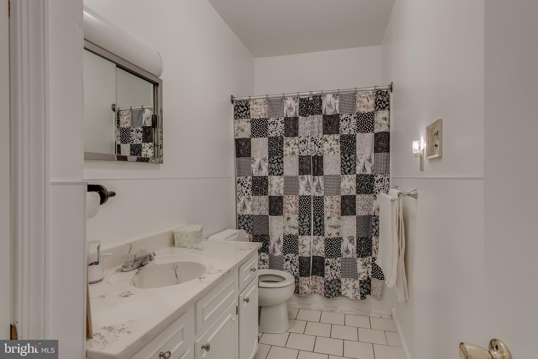 BRUNSWICK - Residential Lease