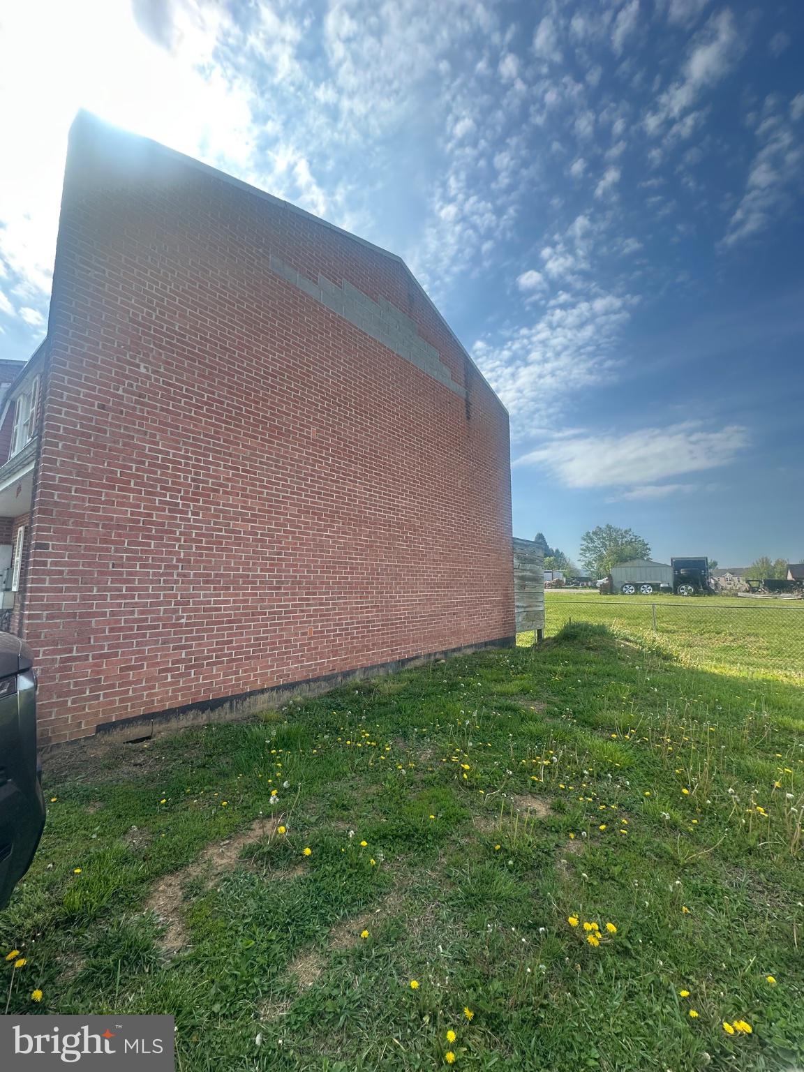 649 E MAPLE STREET