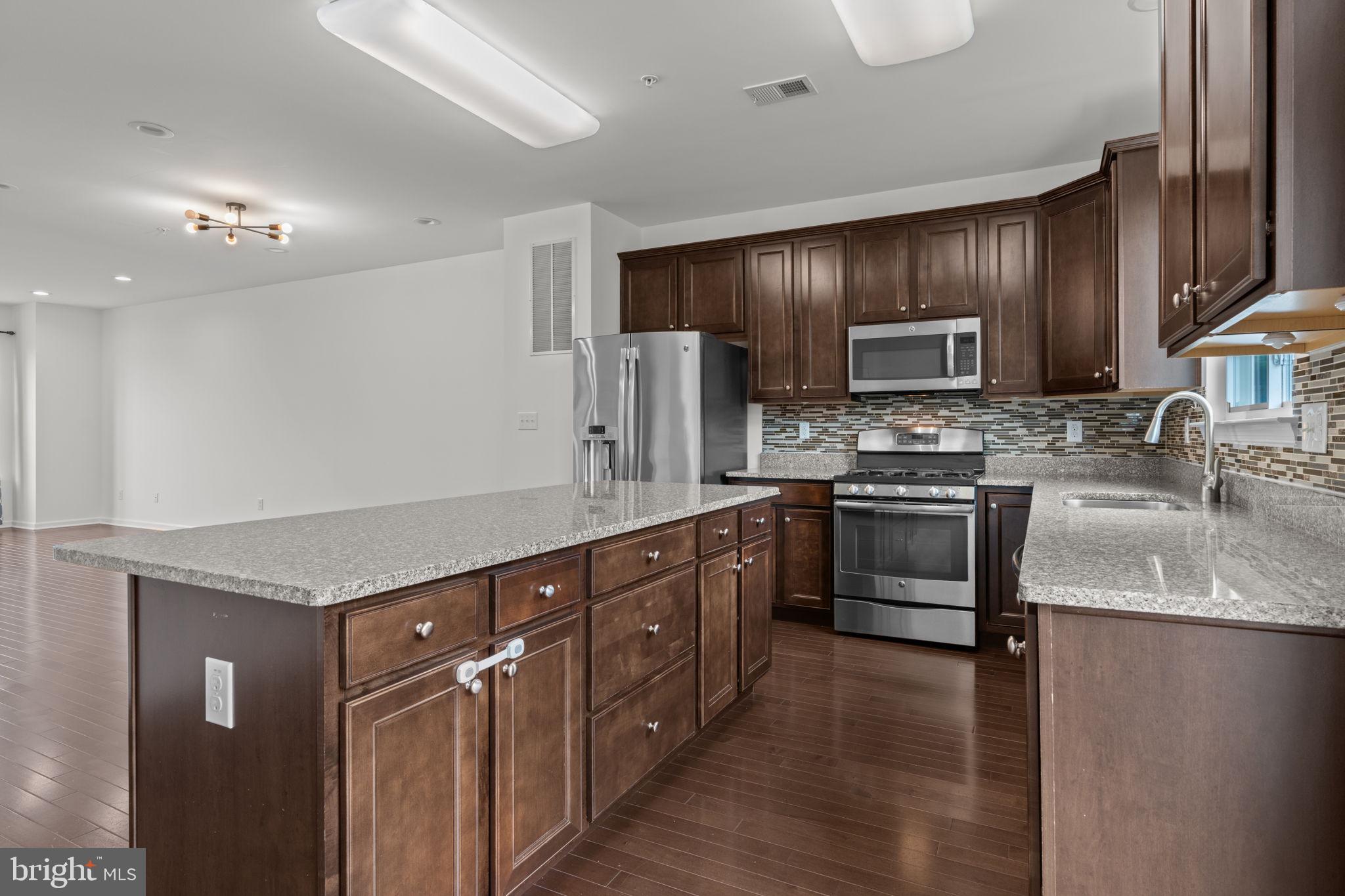 BIG OAK CROSSING - Residential