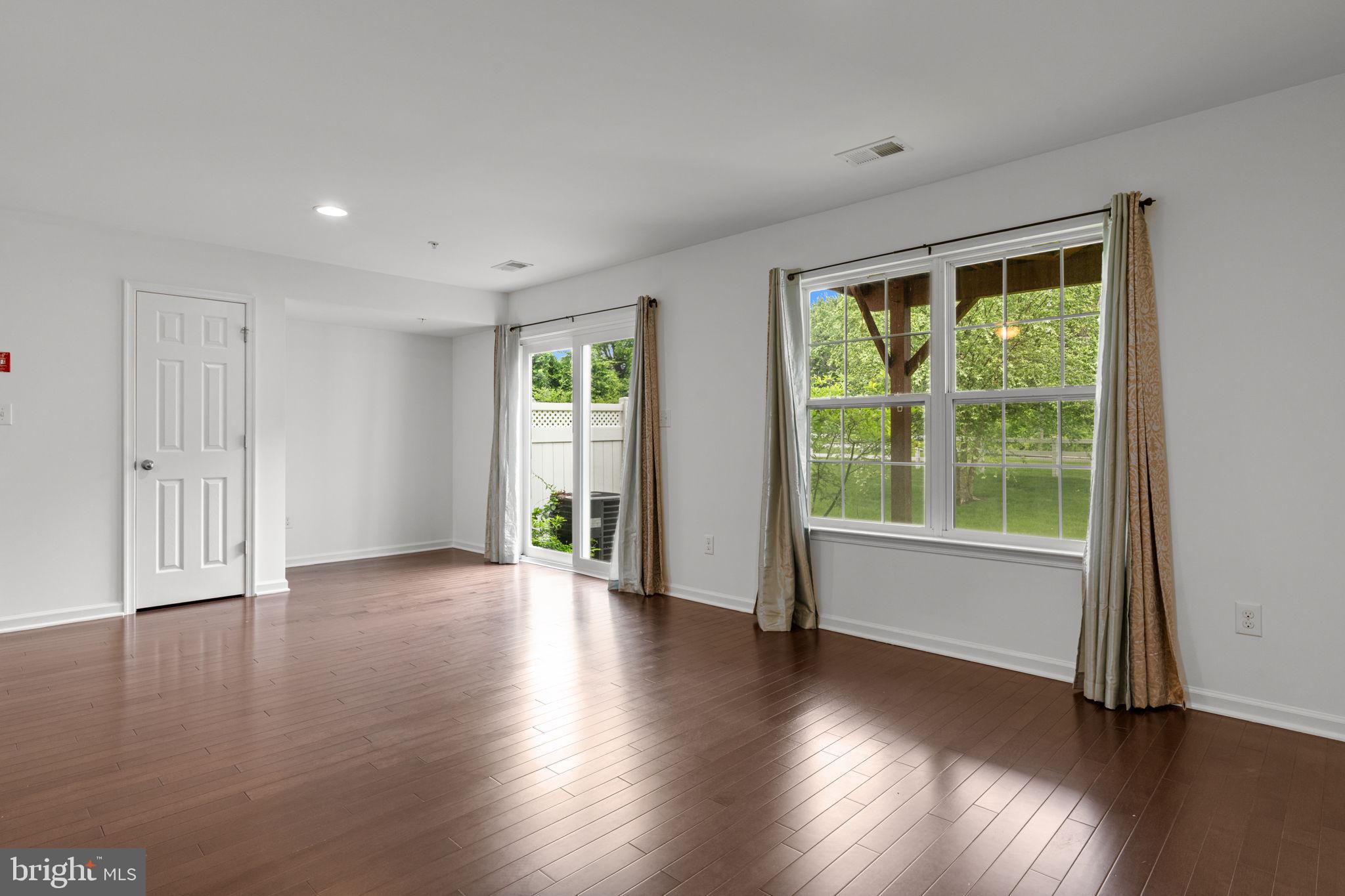 BIG OAK CROSSING - Residential