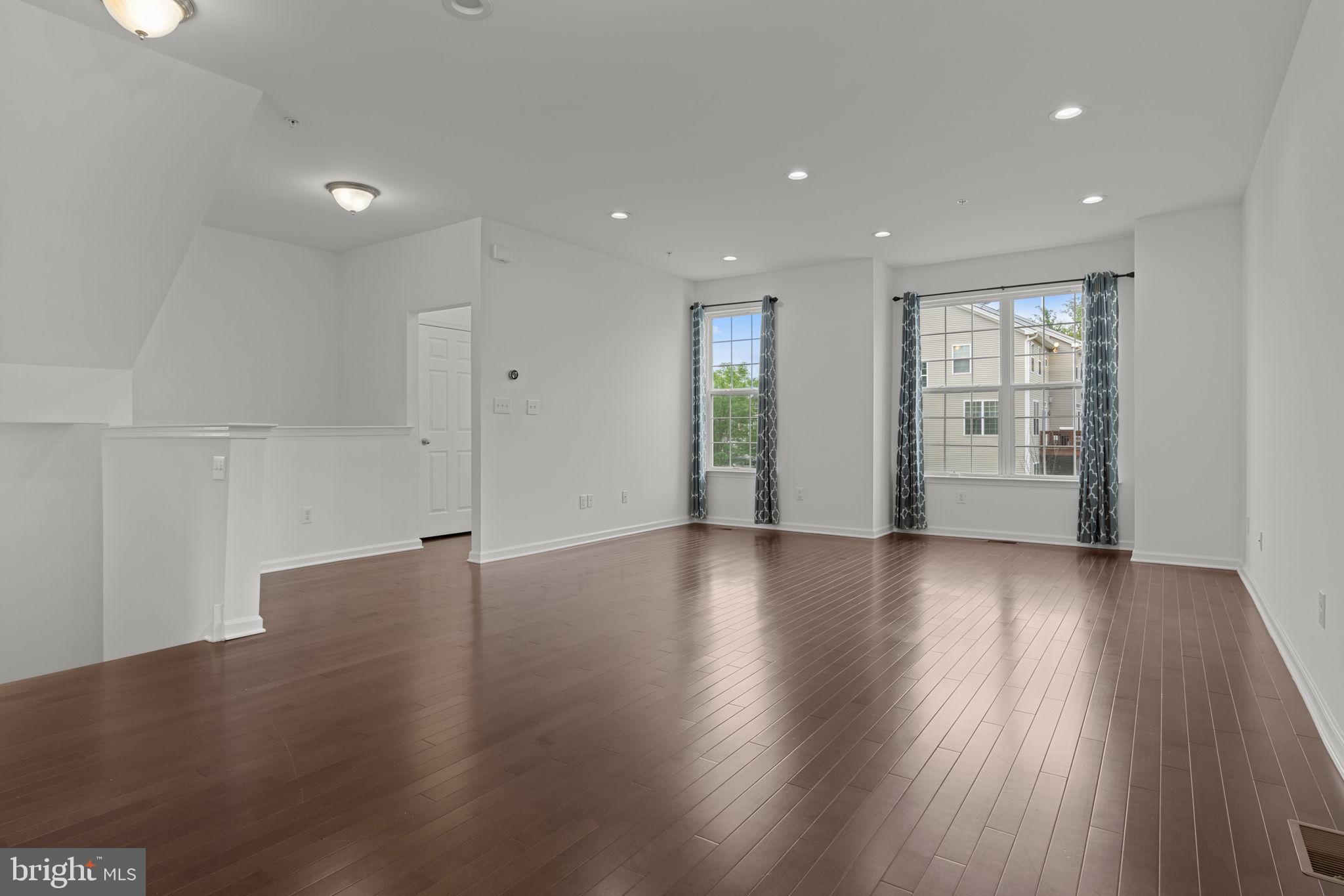 209 CHESTNUT COURT