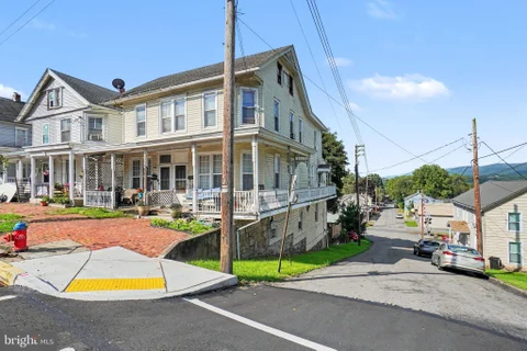 MLS: PADA2063514