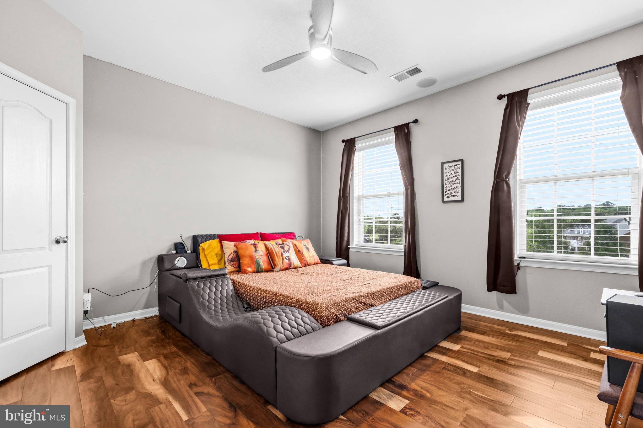 WINDSONG - Residential