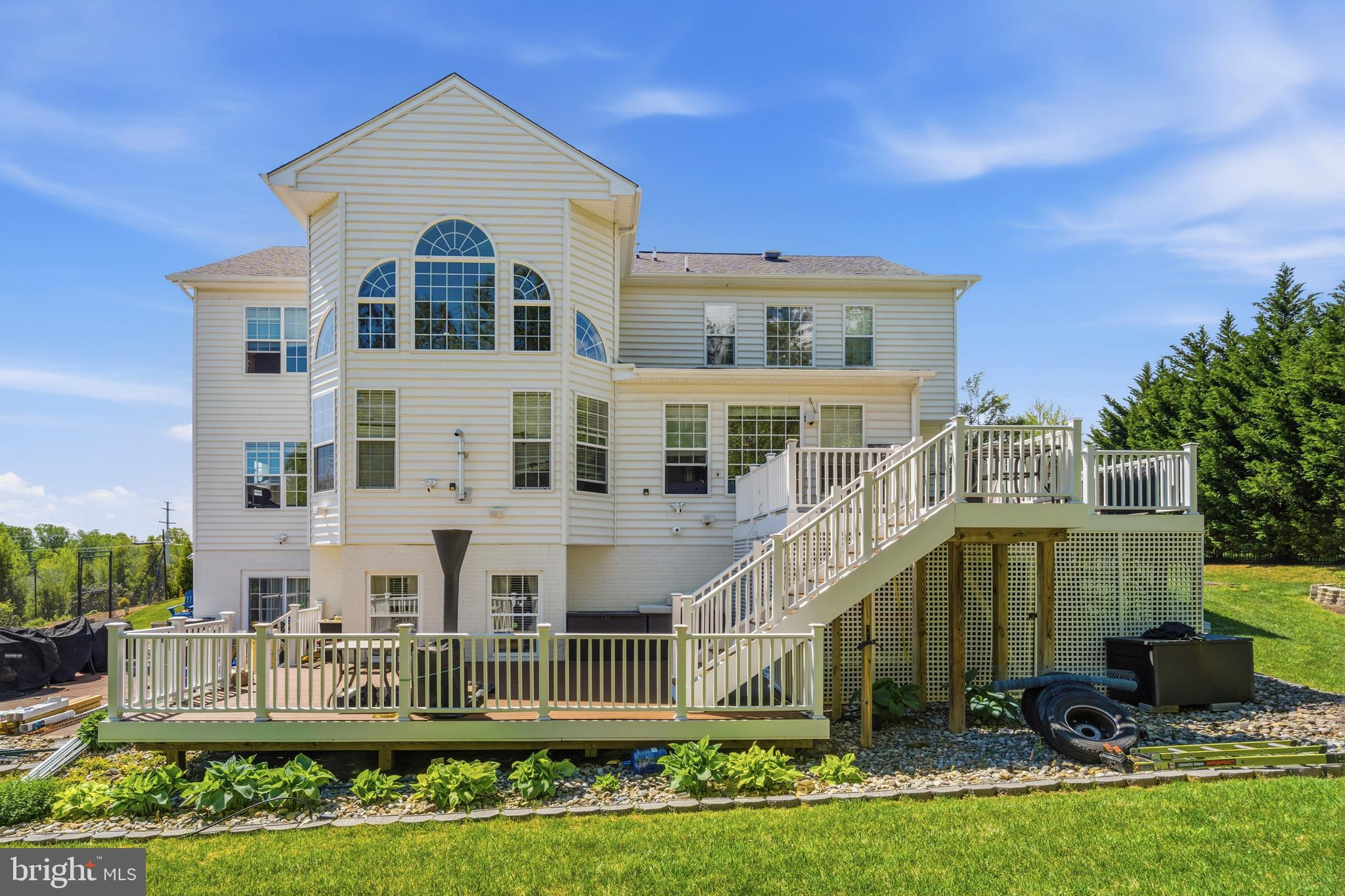 WINDSONG - Residential