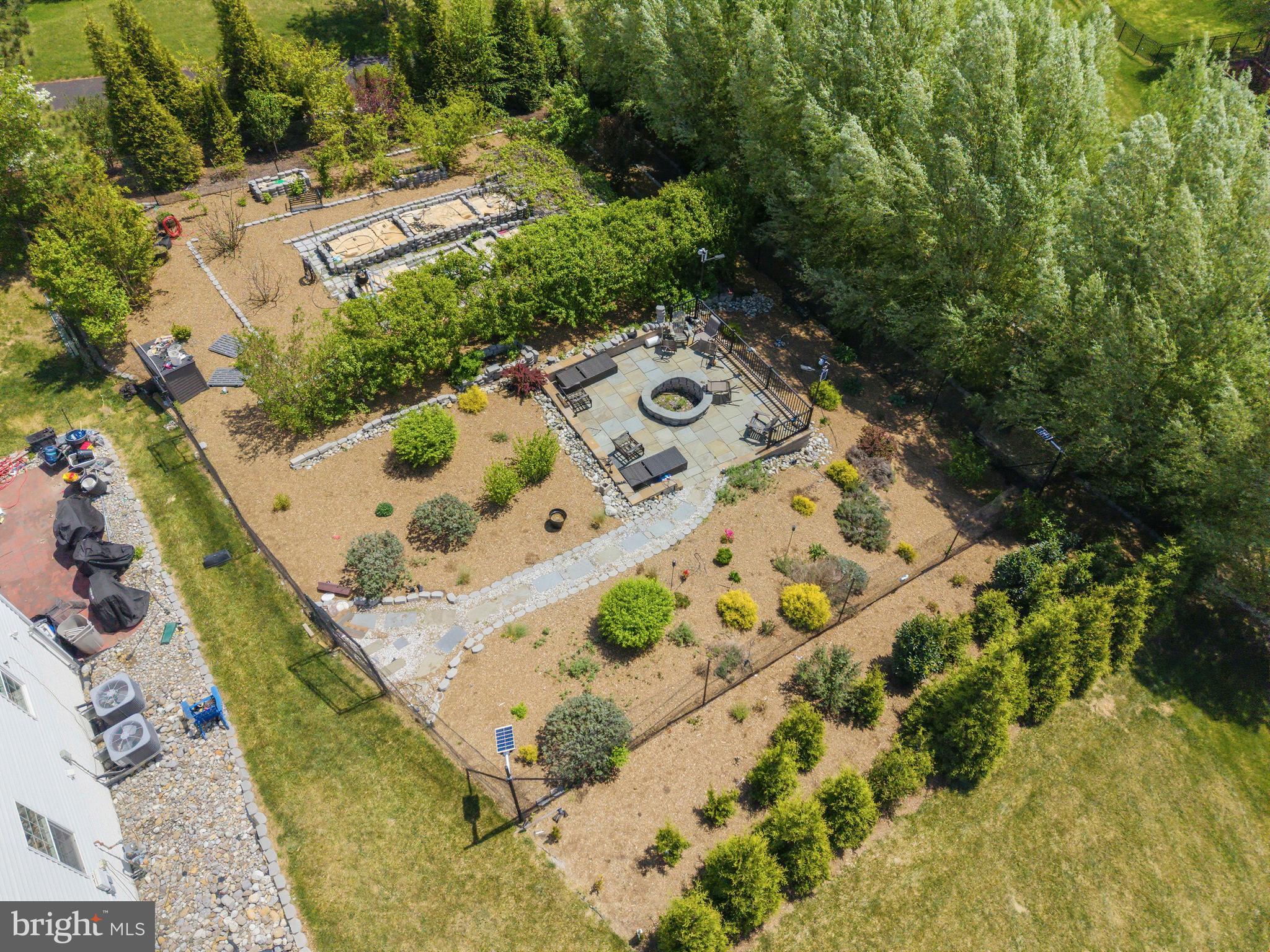 WINDSONG - Residential