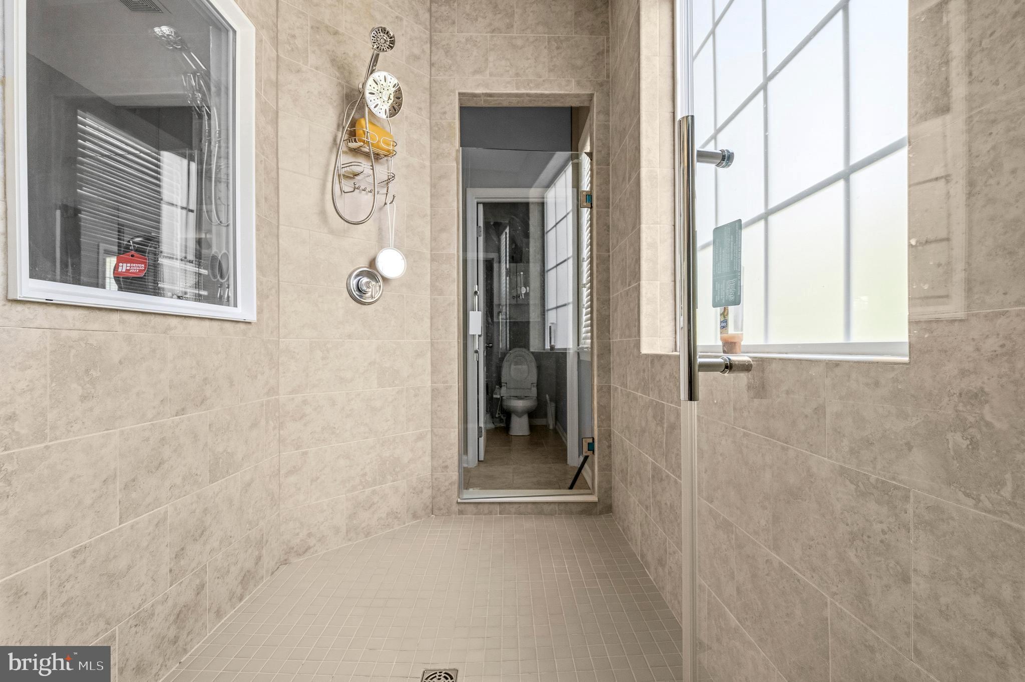 WINDSONG - Residential