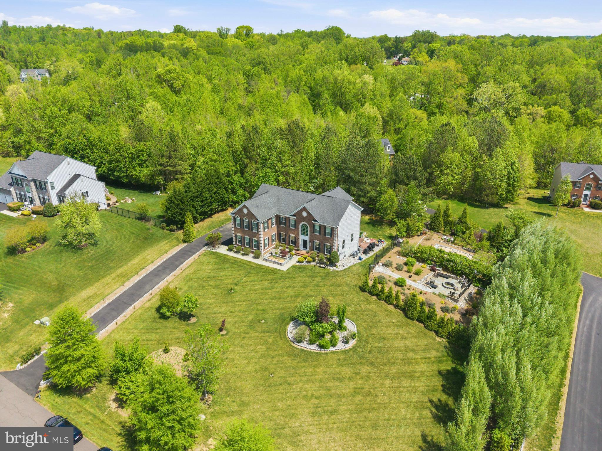 WINDSONG - Residential