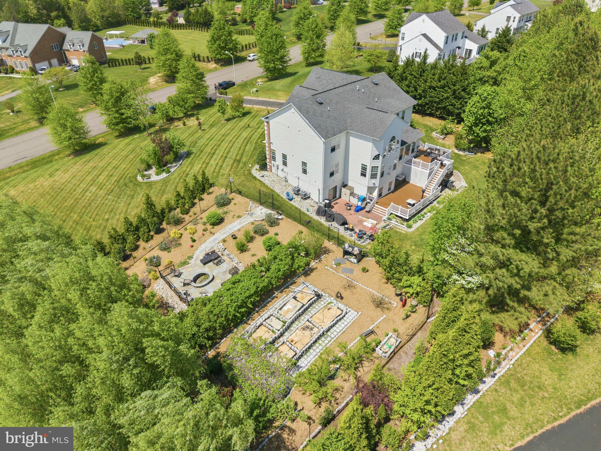 WINDSONG - Residential