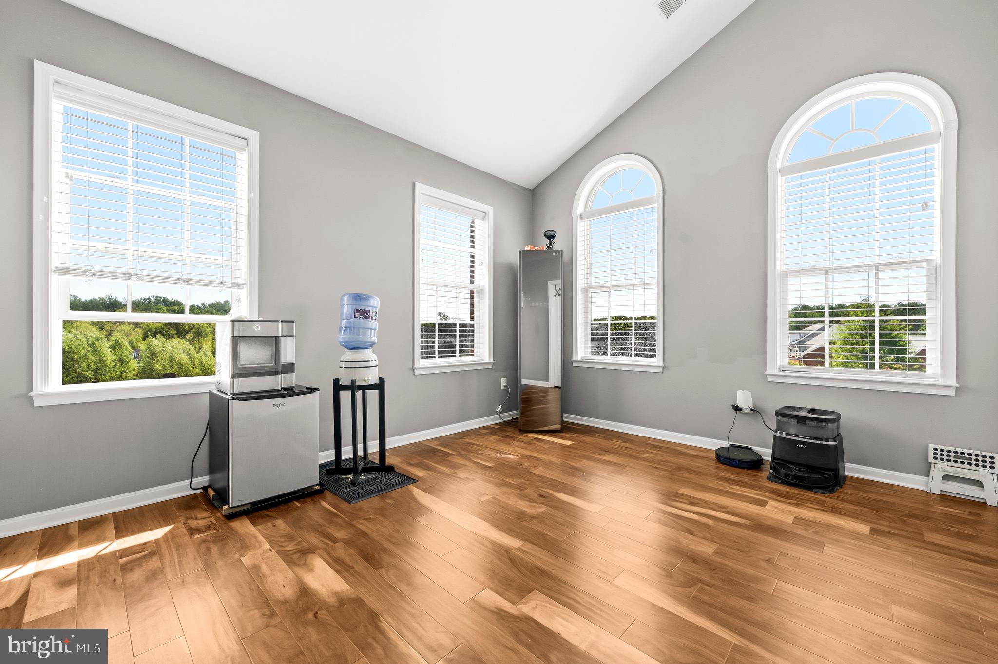 WINDSONG - Residential