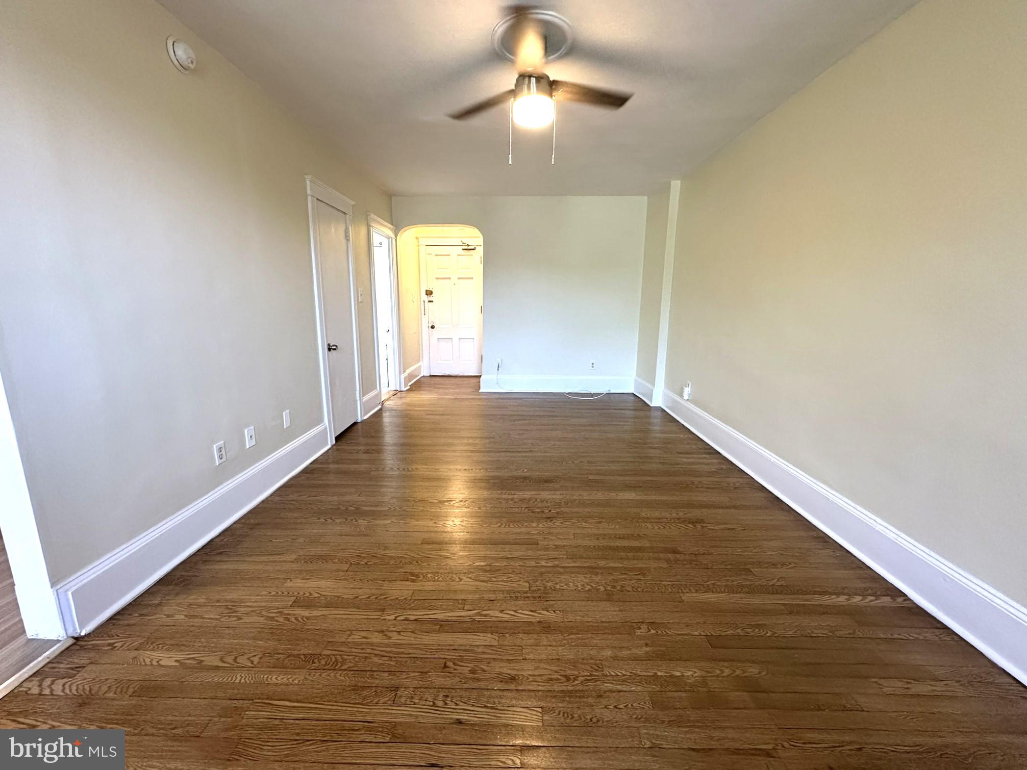 EAST FALLS - Residential Lease