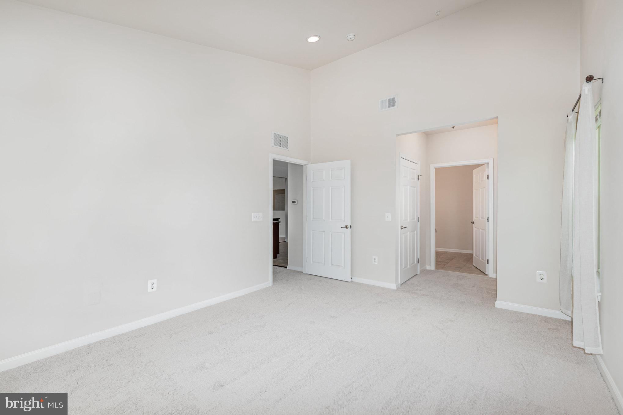 STONEY RUN VILLAGE - Residential