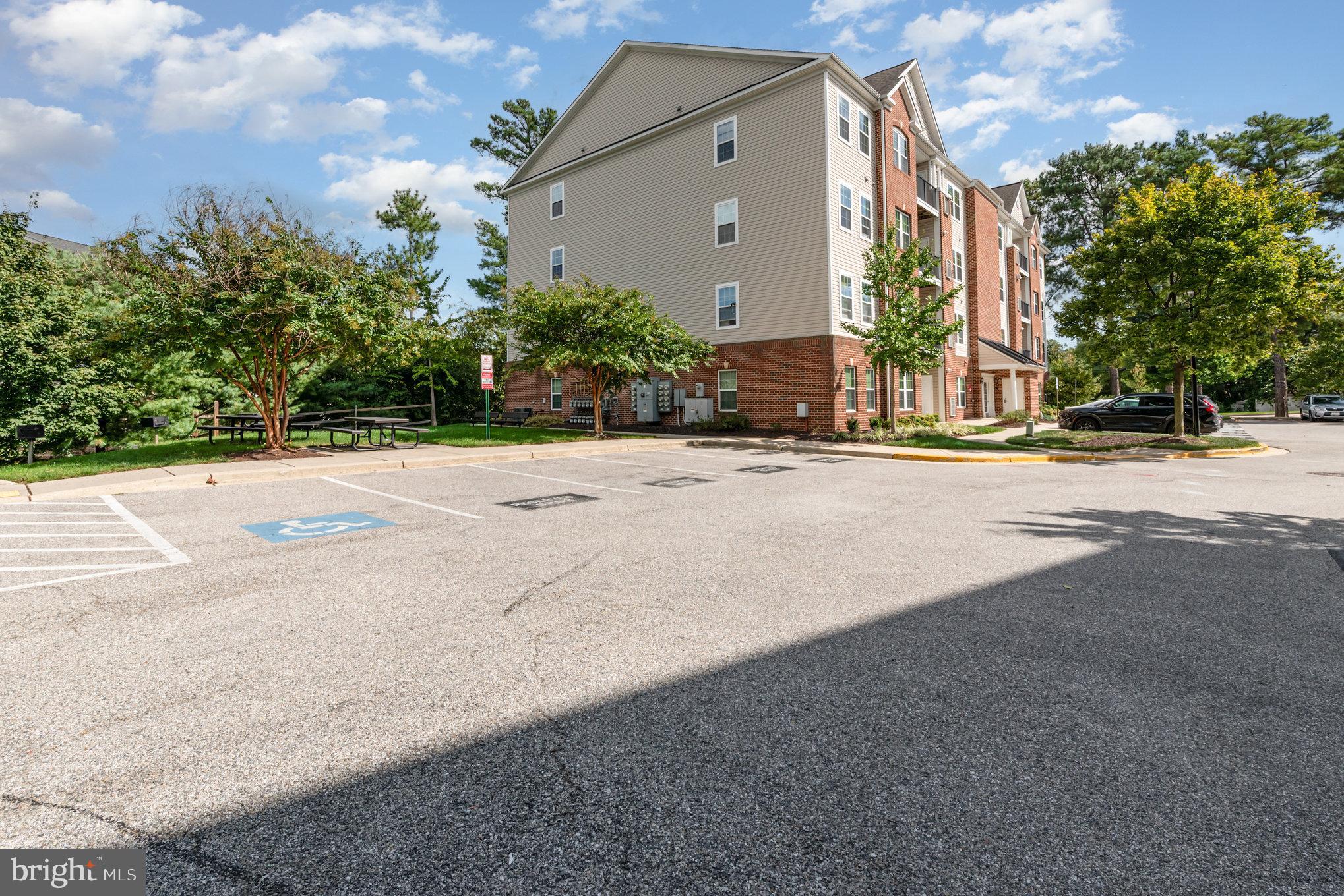 STONEY RUN VILLAGE - Residential