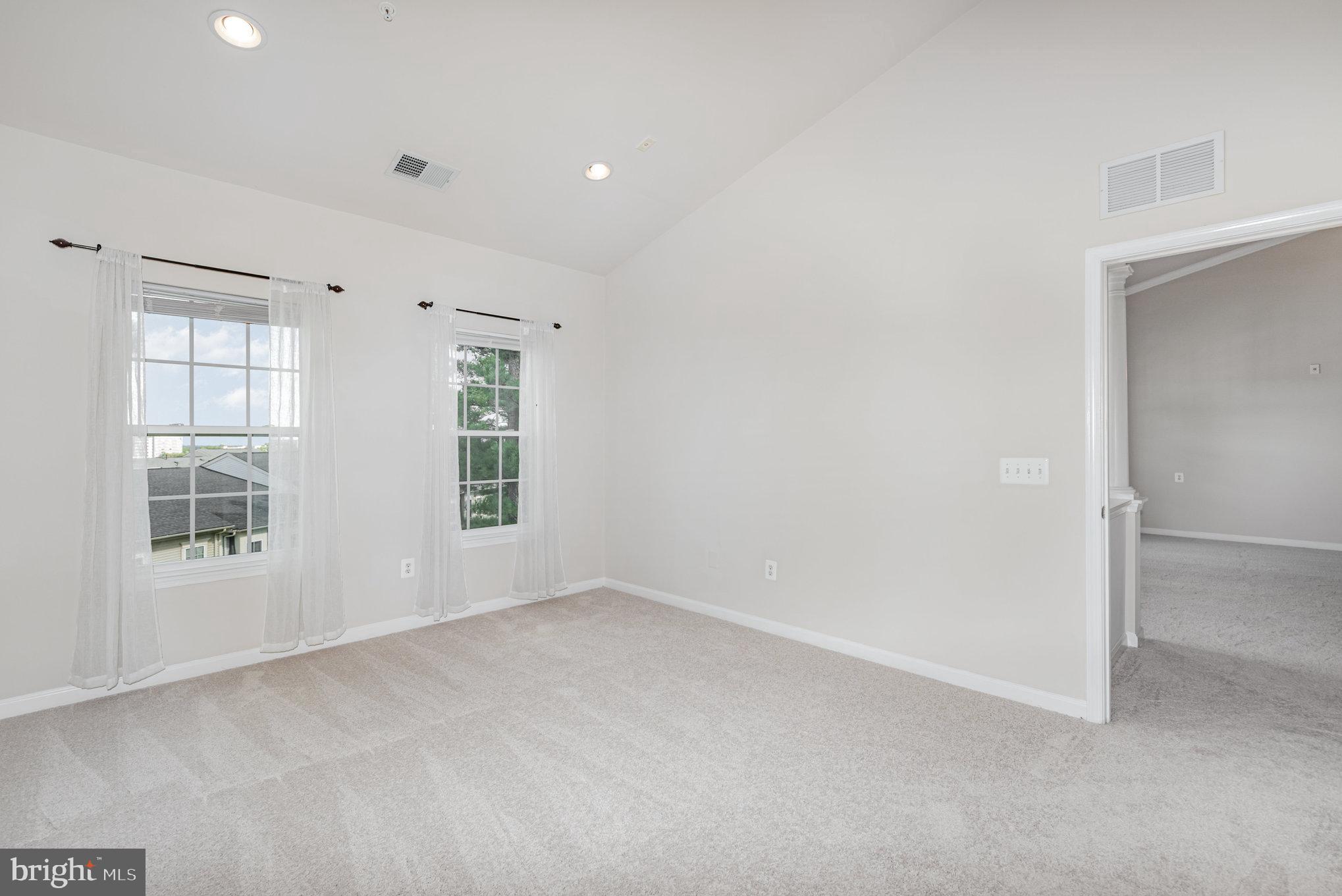 STONEY RUN VILLAGE - Residential