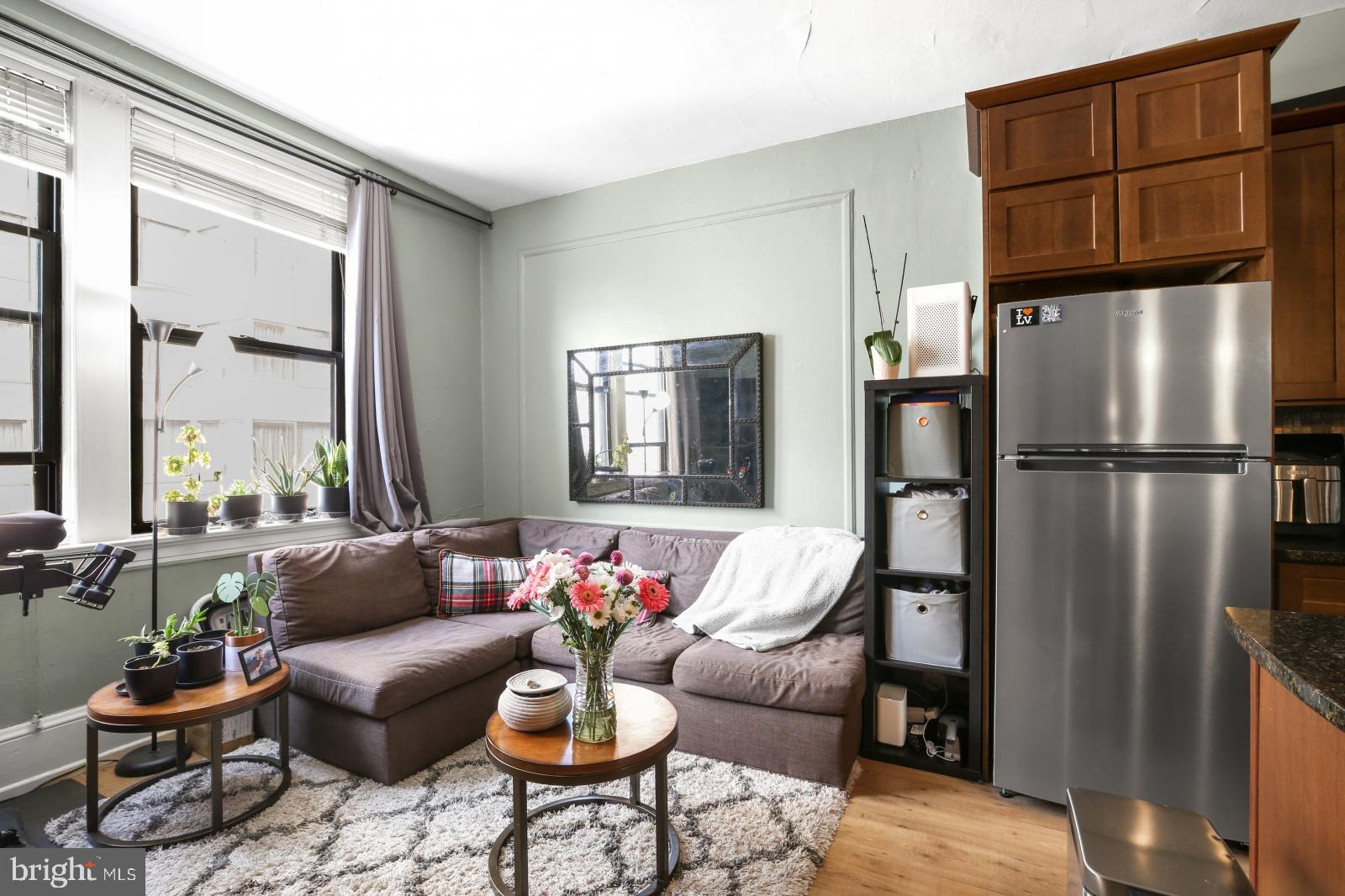 AVENUE OF THE ARTS - Residential Lease